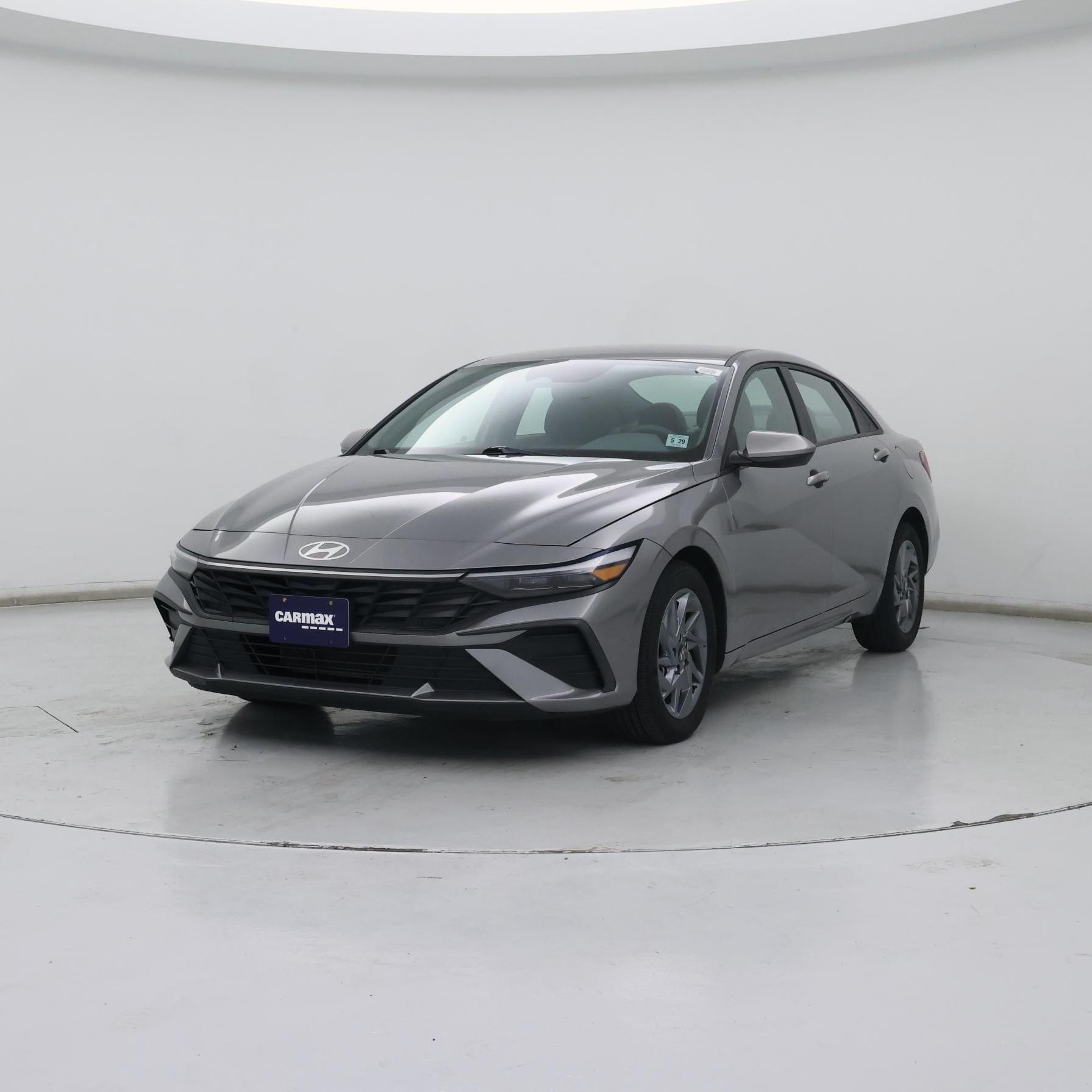 Thumbnail: 2024 Hyundai Elantra - 4