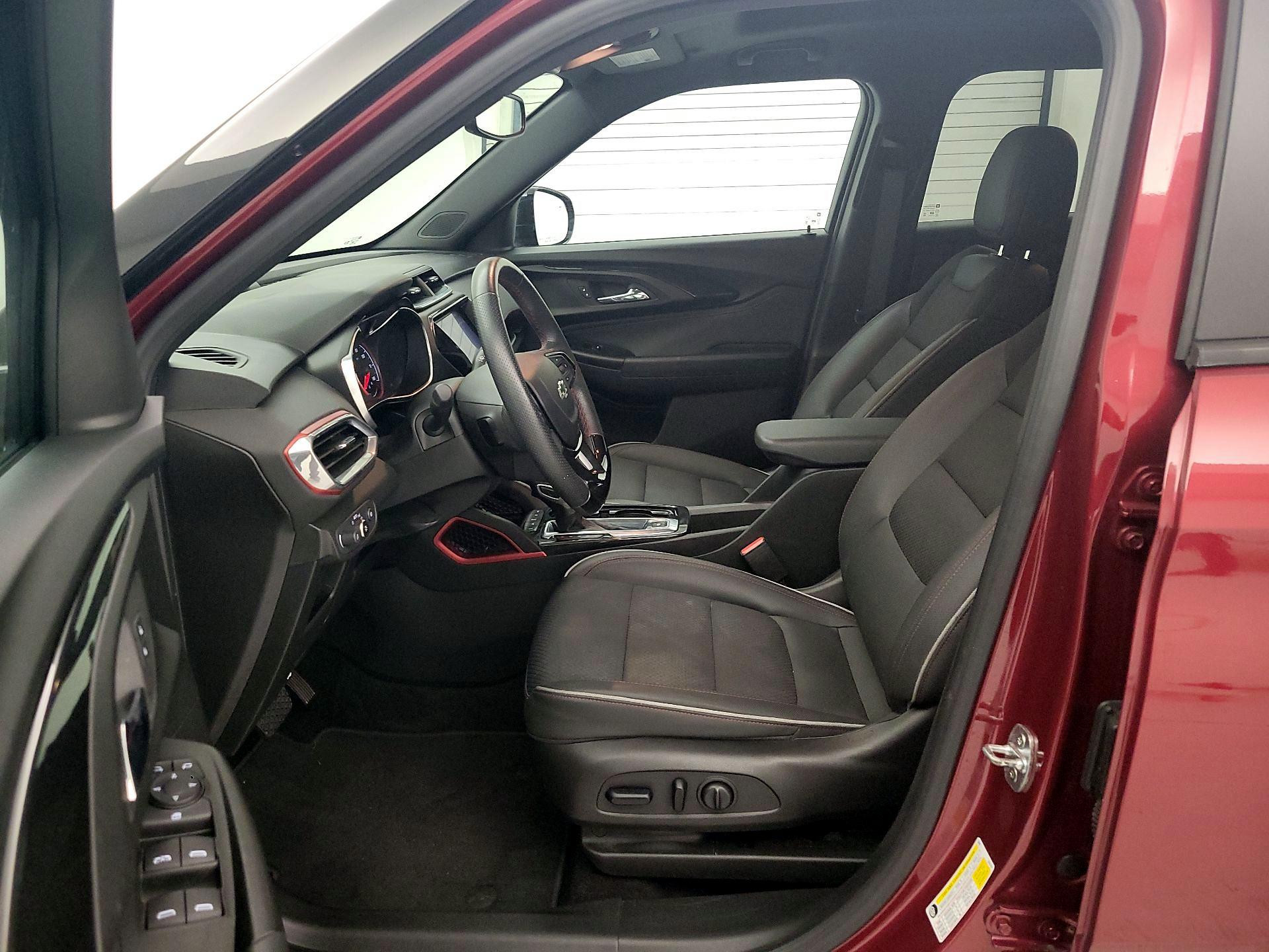Thumbnail: 2022 Chevrolet TrailBlazer - 11