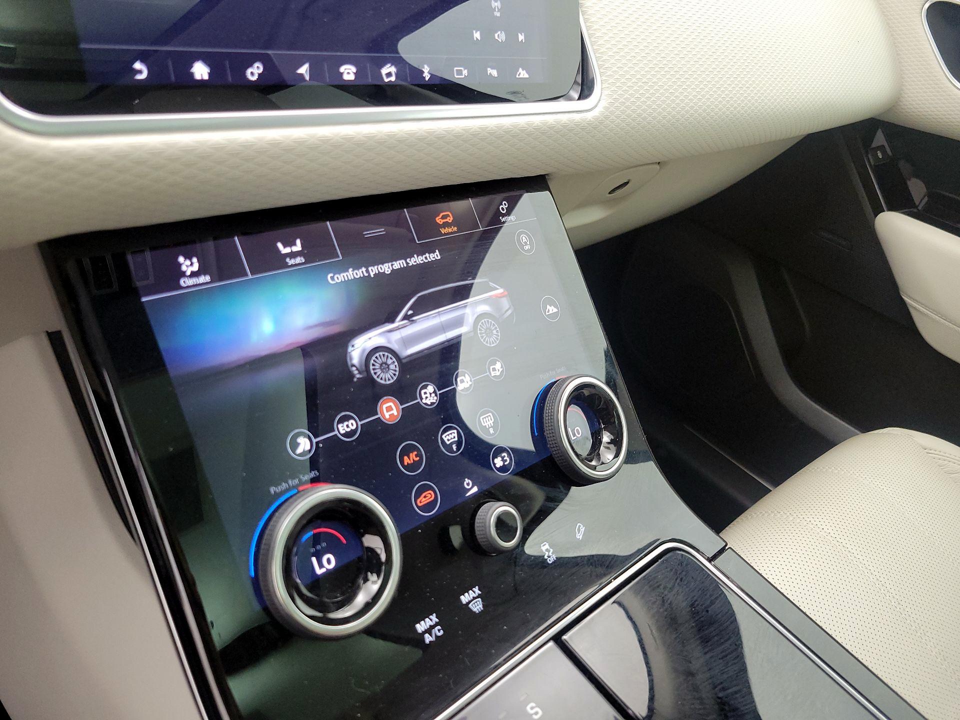 Thumbnail: 2019 Land Rover Range Rover Velar - 17