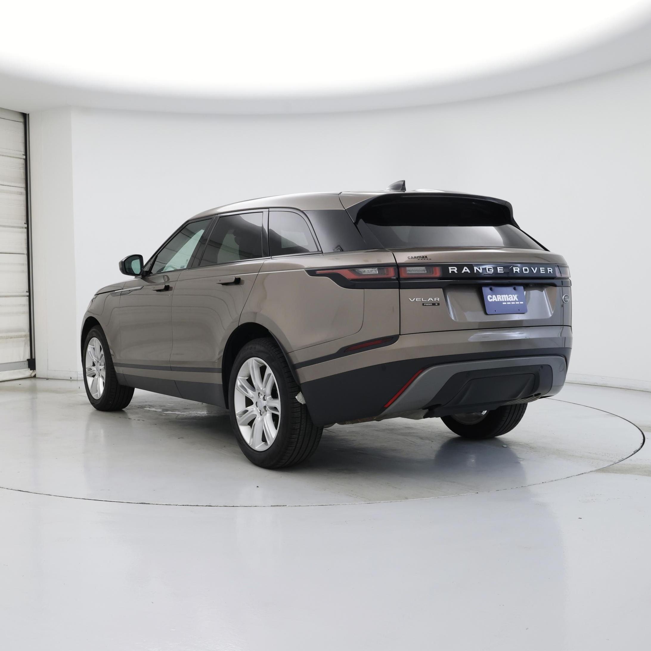 Thumbnail: 2019 Land Rover Range Rover Velar - 2