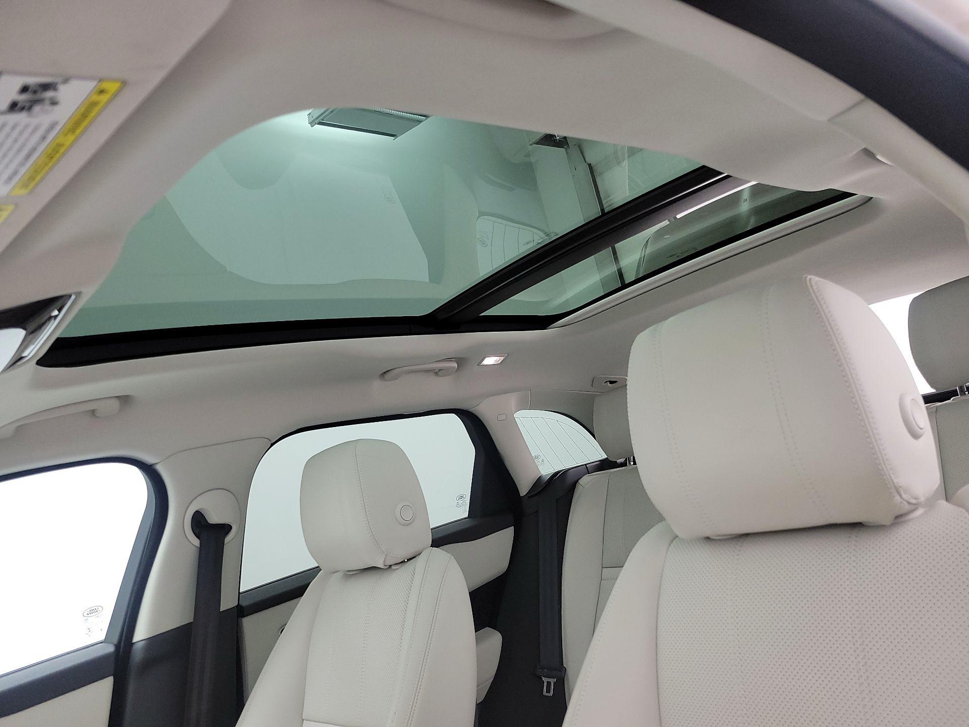 Thumbnail: 2019 Land Rover Range Rover Velar - 20