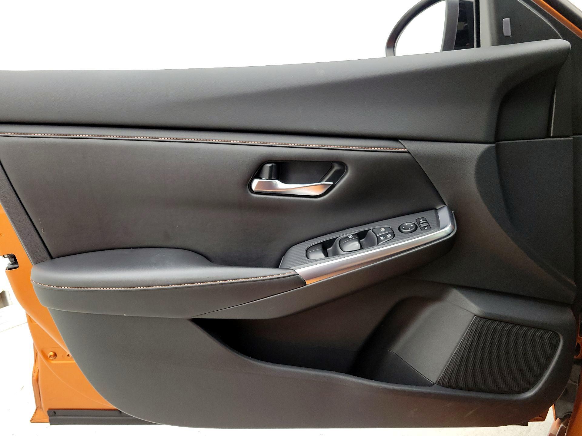 Thumbnail: 2020 Nissan Sentra - 12