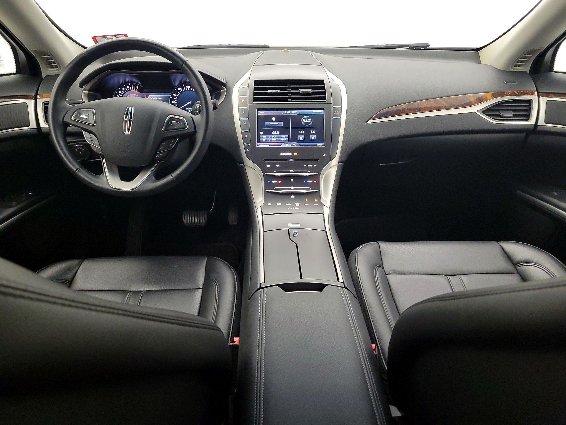 Thumbnail: 2016 Lincoln MKZ - 9