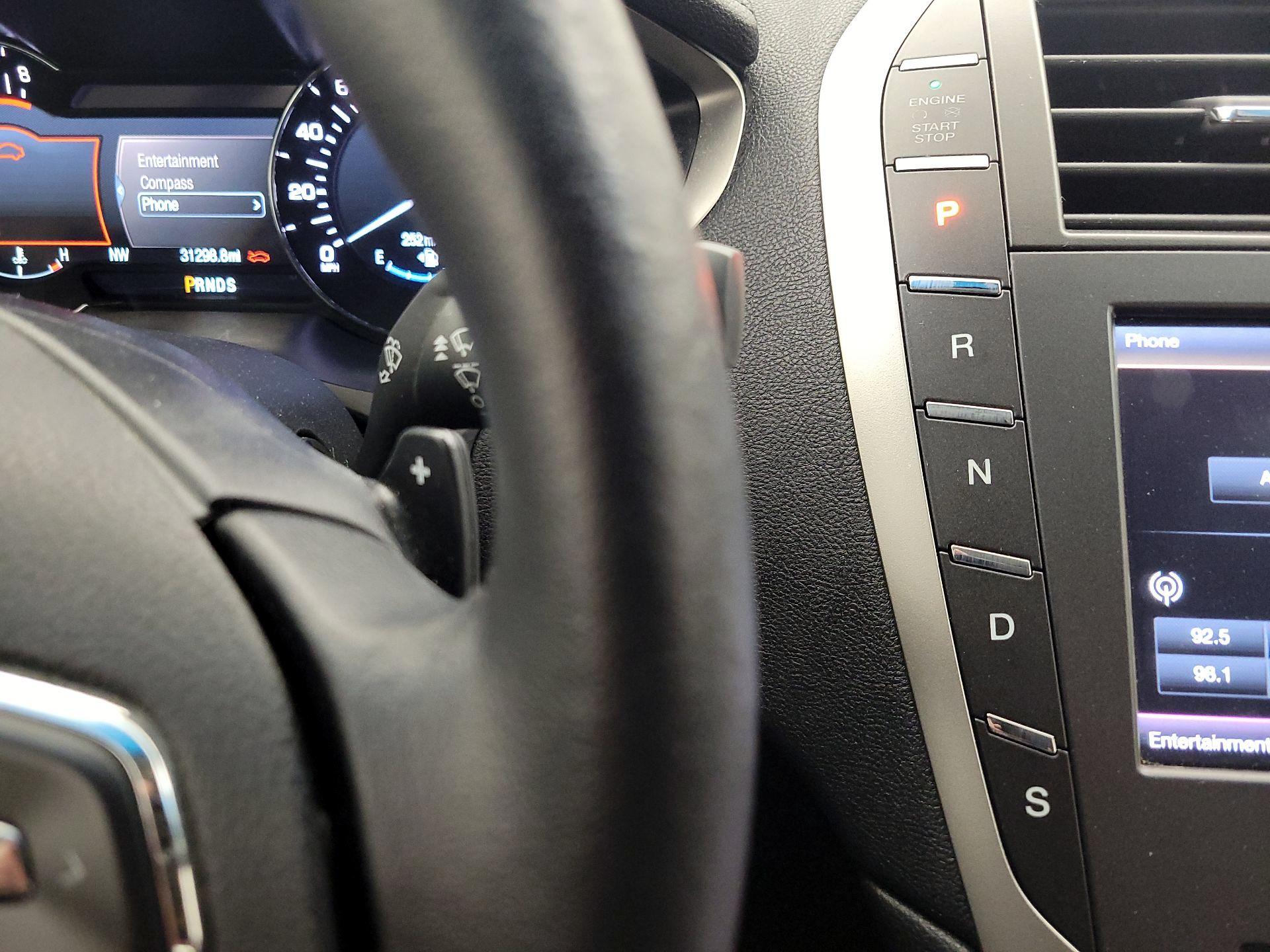 Thumbnail: 2016 Lincoln MKZ - 17