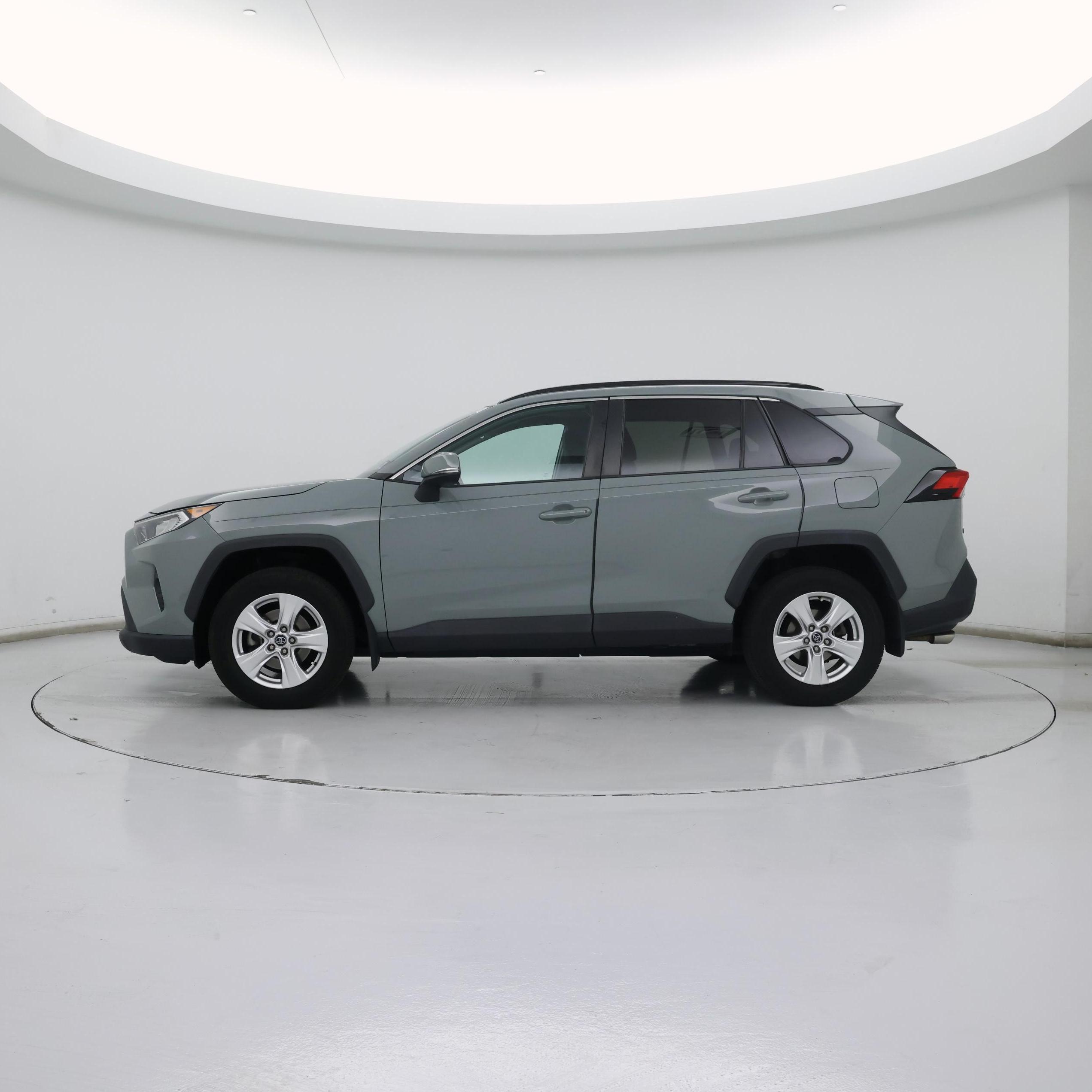 Thumbnail: 2020 Toyota RAV4 - 3