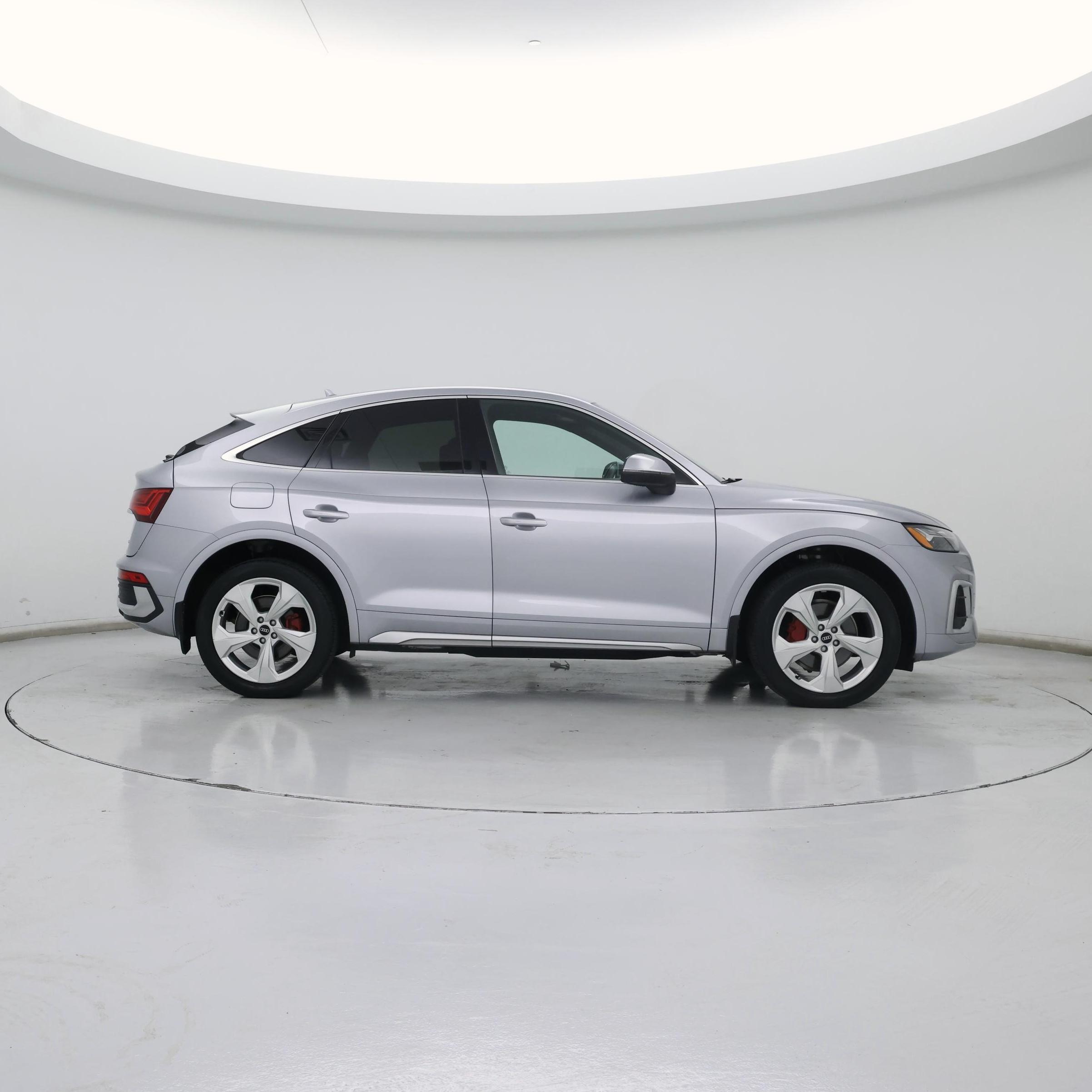 Thumbnail: 2023 Audi Q5 - 7