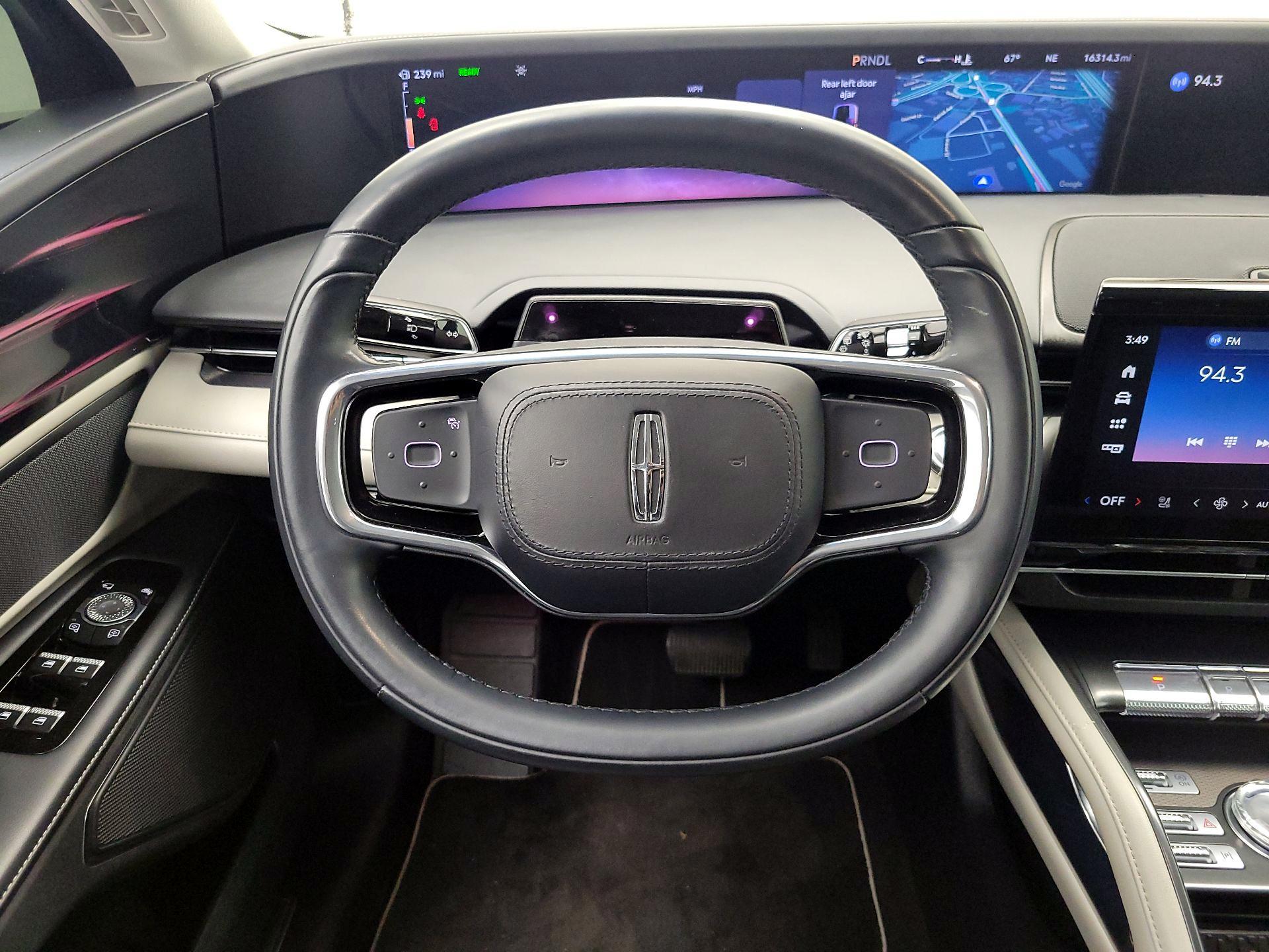 Thumbnail: 2024 Lincoln Nautilus - 10