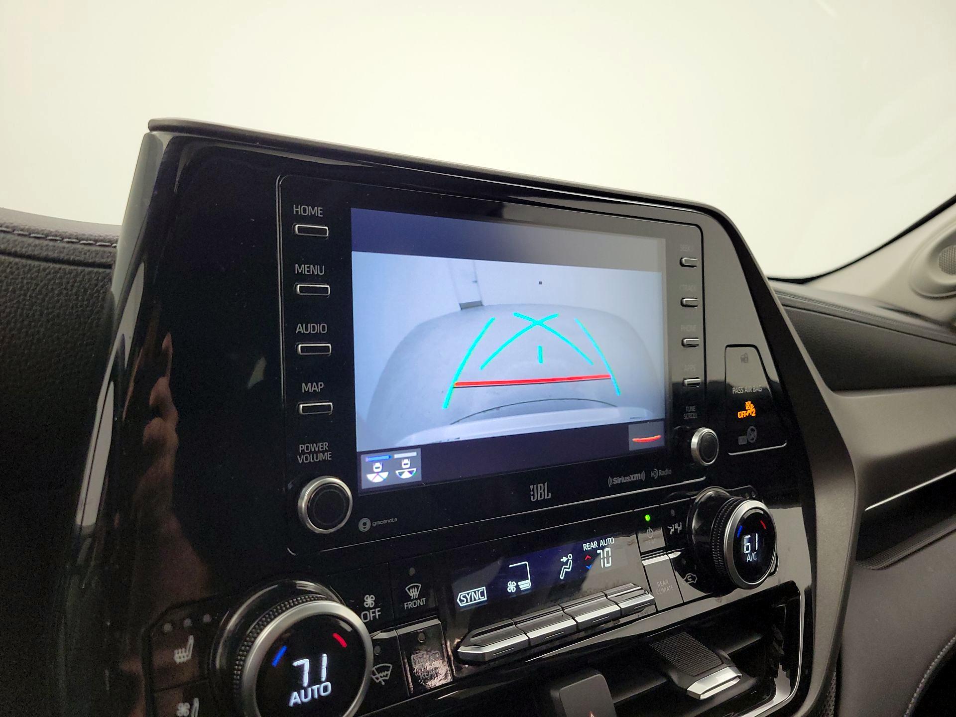 Thumbnail: 2020 Toyota Highlander - 15