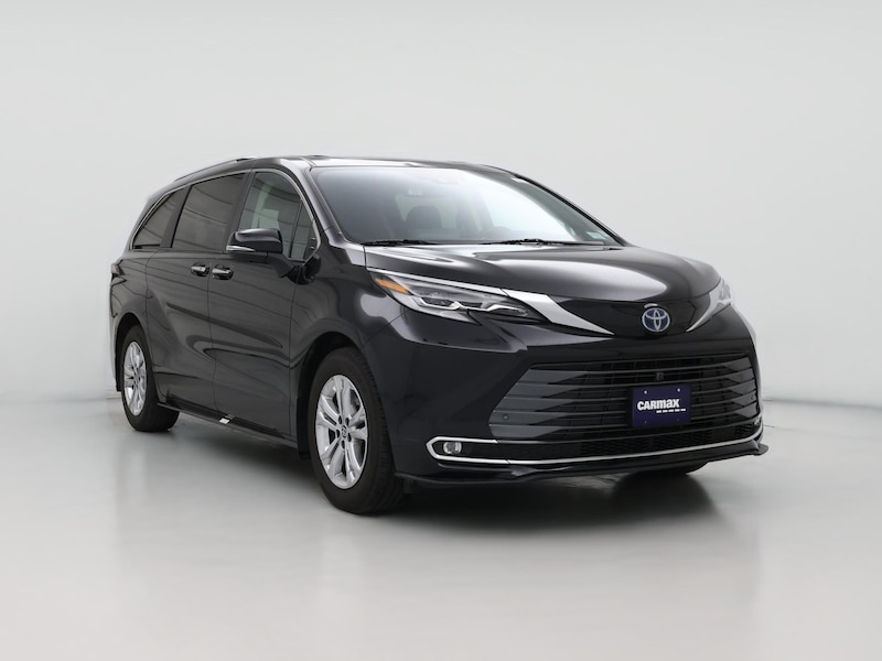 2023 Toyota Sienna Platinum