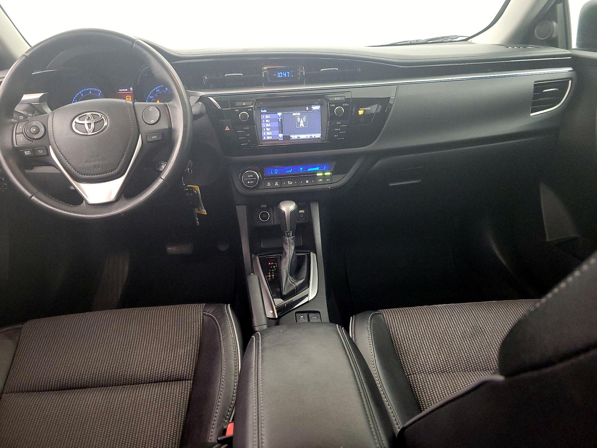 Thumbnail: 2015 Toyota Corolla - 9