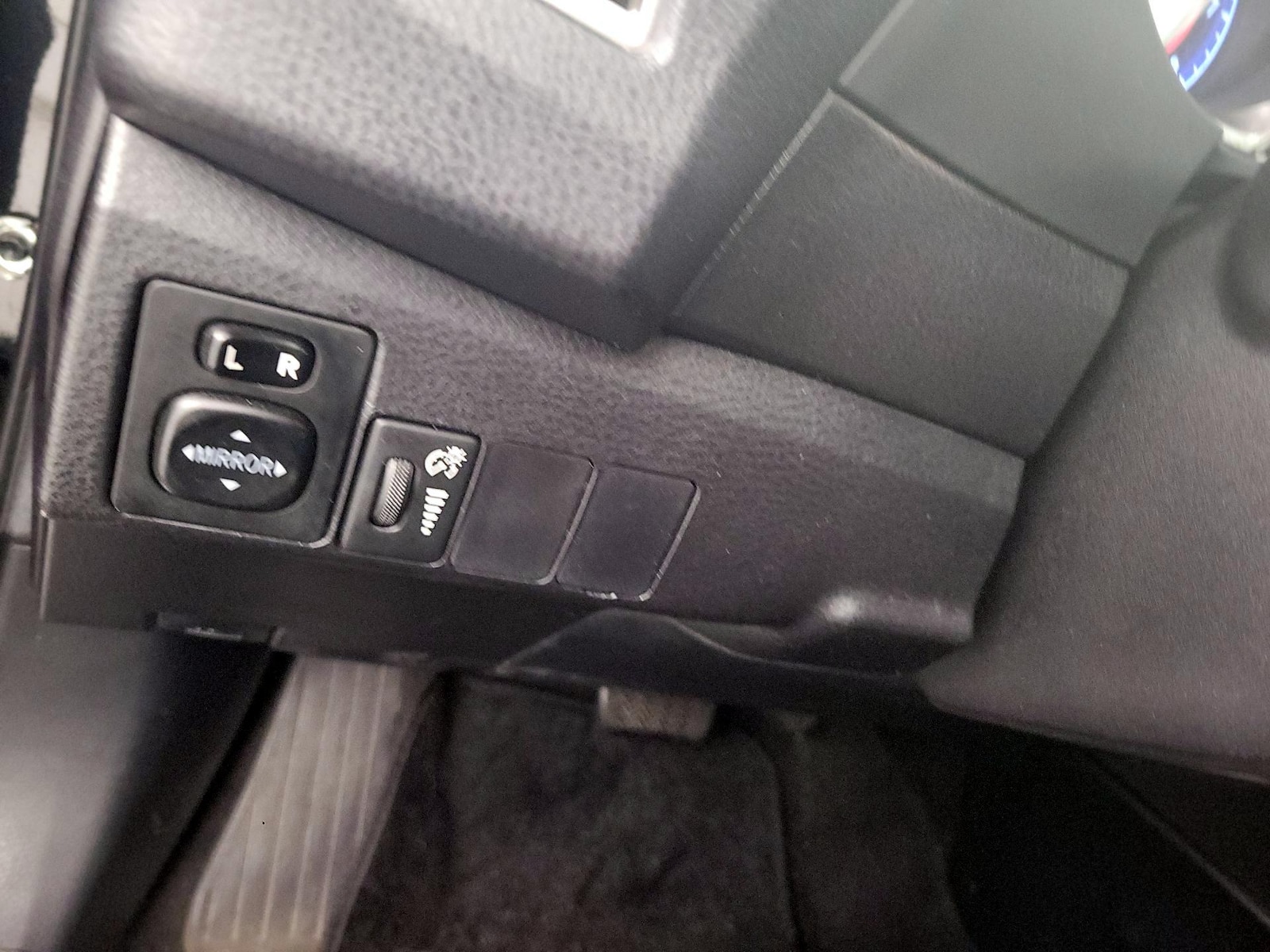 2015 Toyota Corolla S Plus - Photo 14