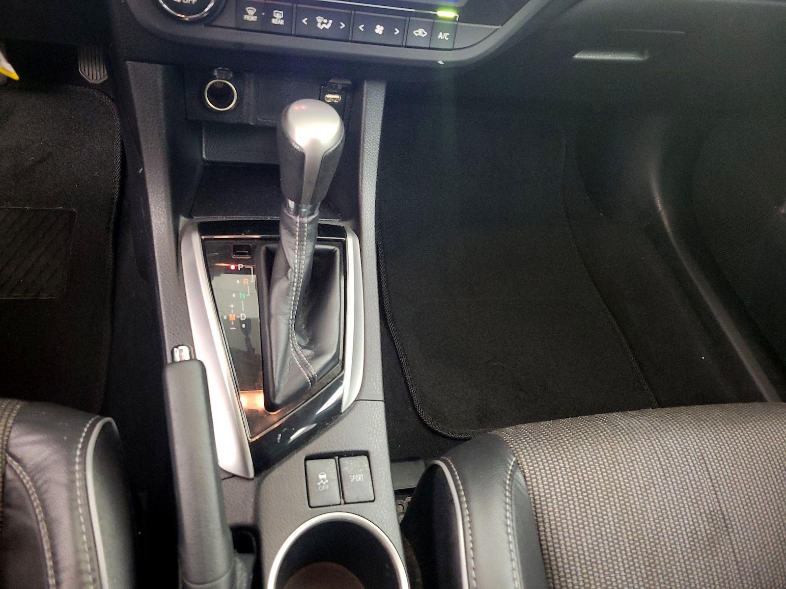 2015 Toyota Corolla S Plus - Photo 18