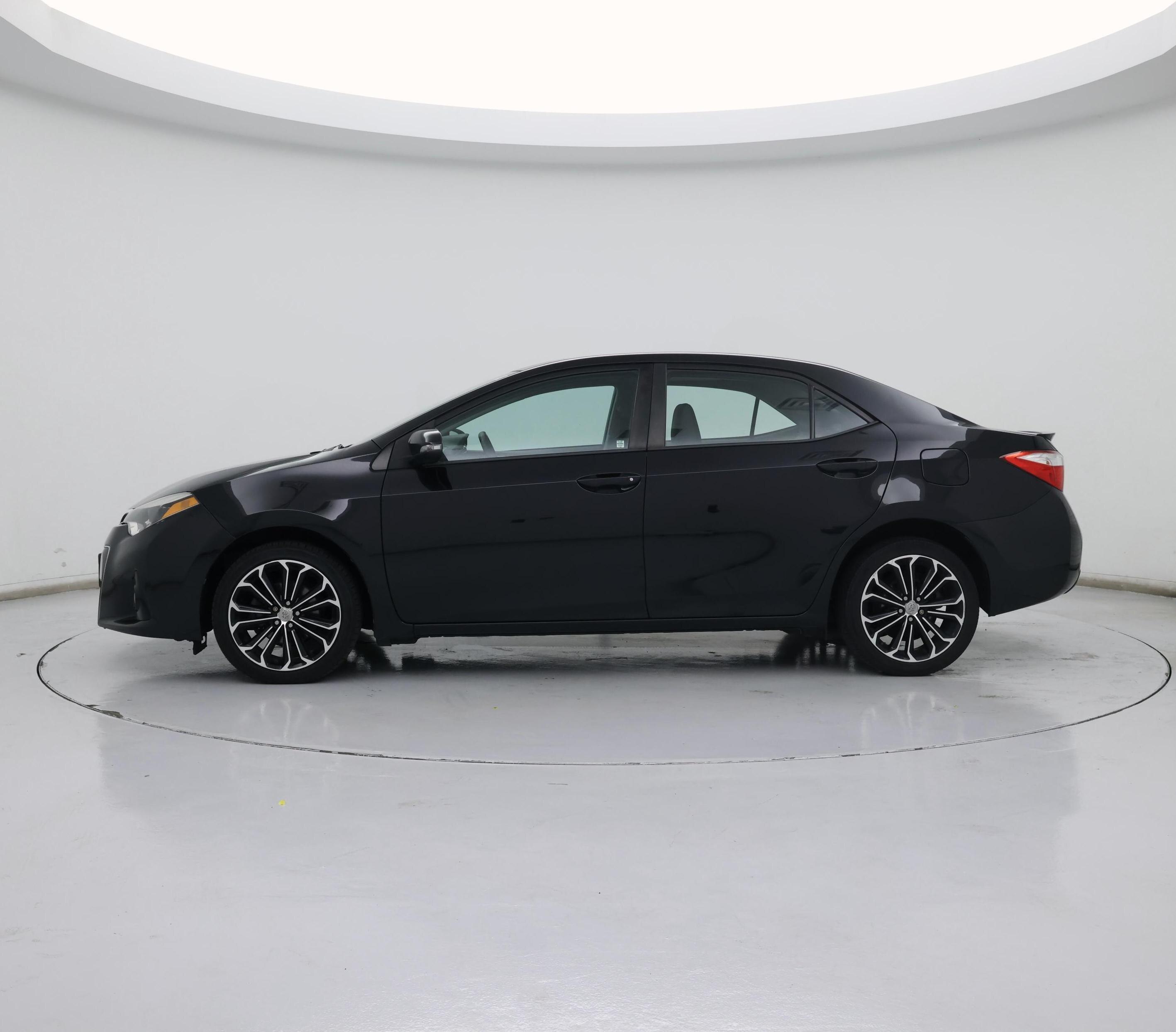 Thumbnail: 2015 Toyota Corolla - 3