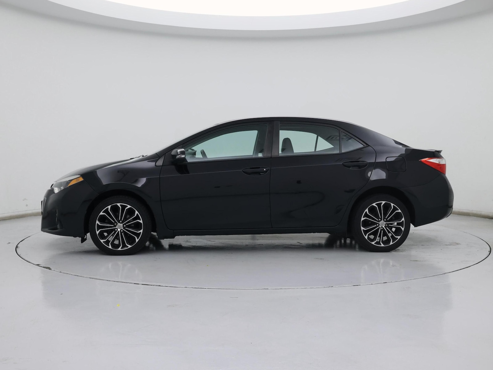 2015 Toyota Corolla S Plus - Photo 4