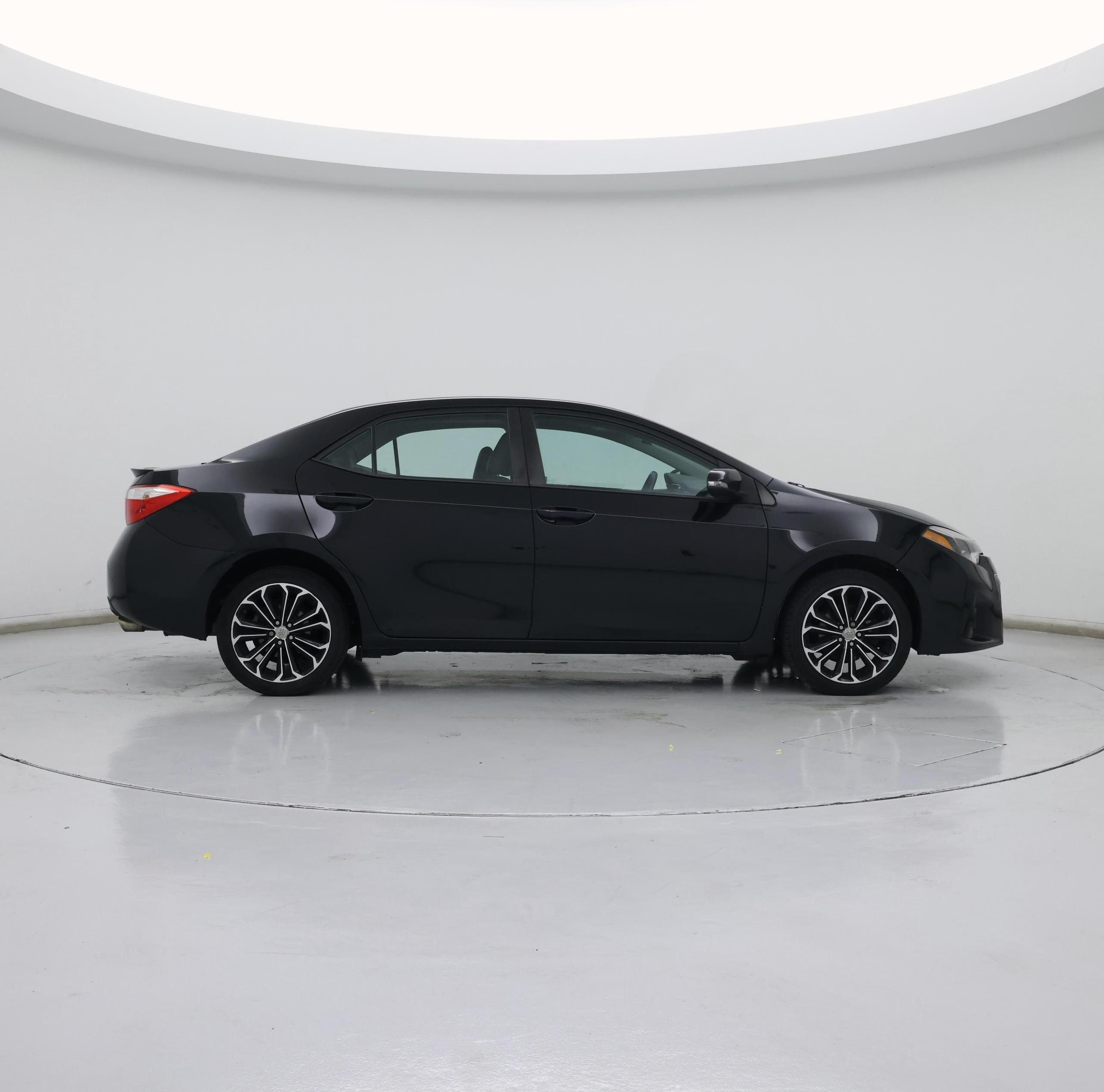Thumbnail: 2015 Toyota Corolla - 7
