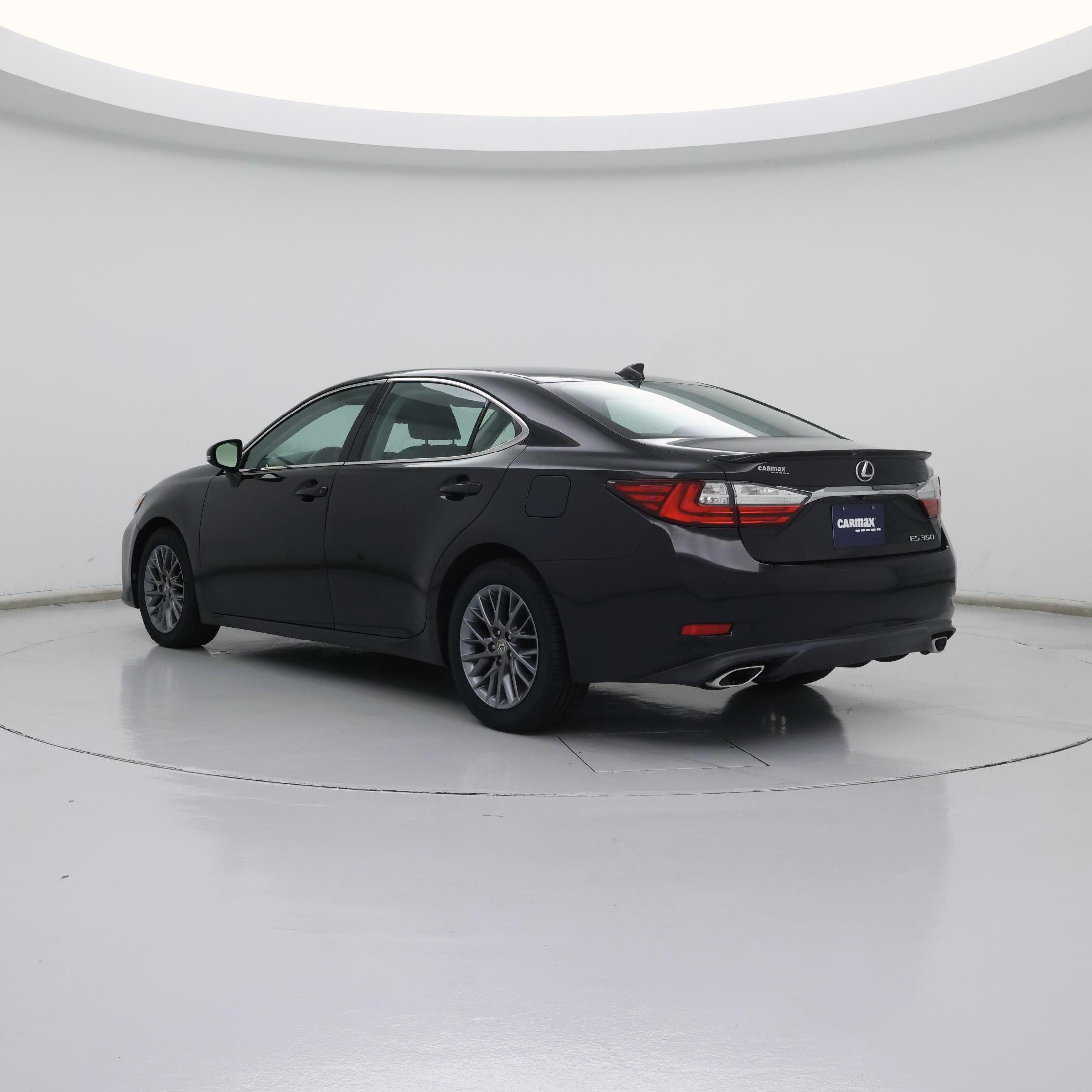 Thumbnail: 2018 Lexus ES - 2