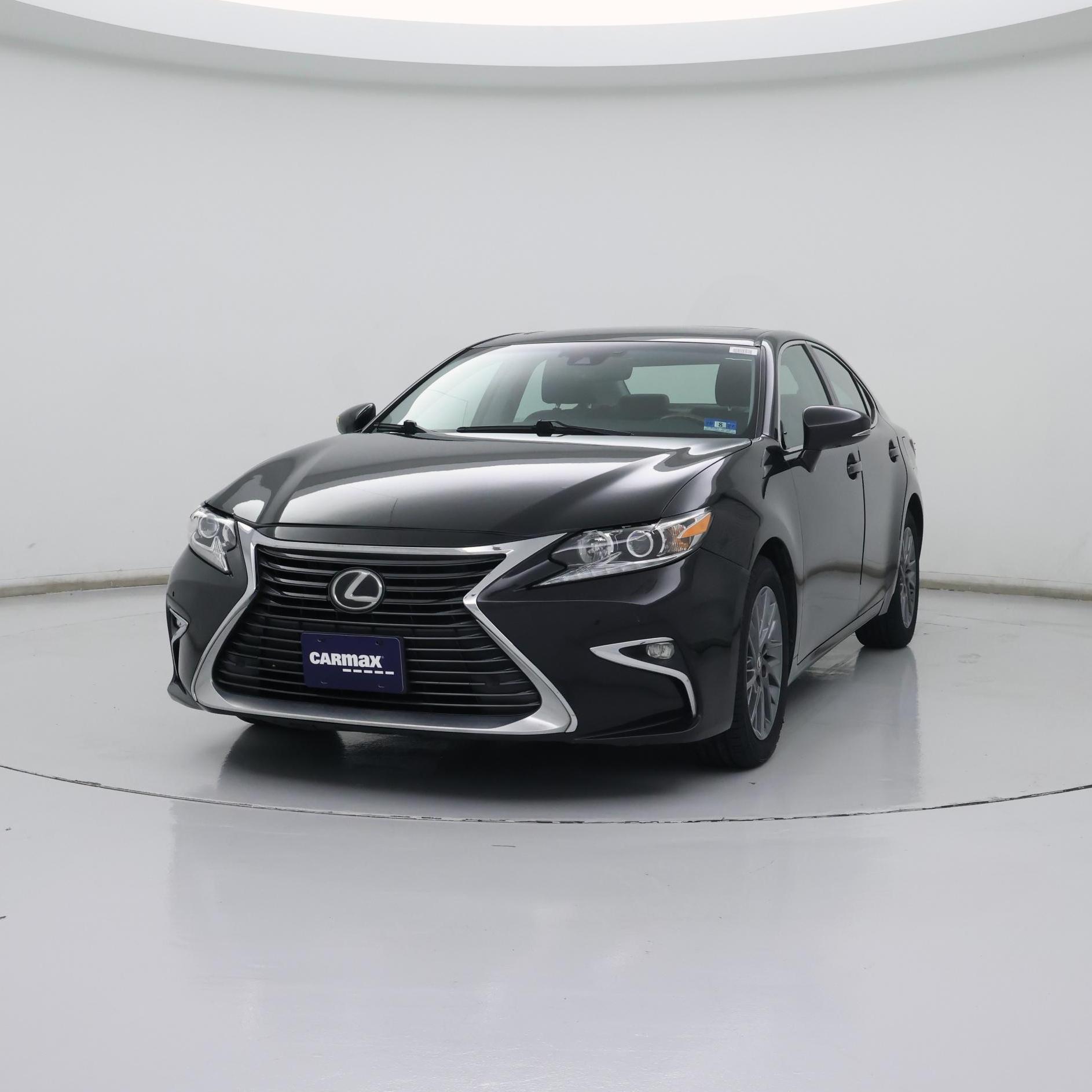 Thumbnail: 2018 Lexus ES - 4