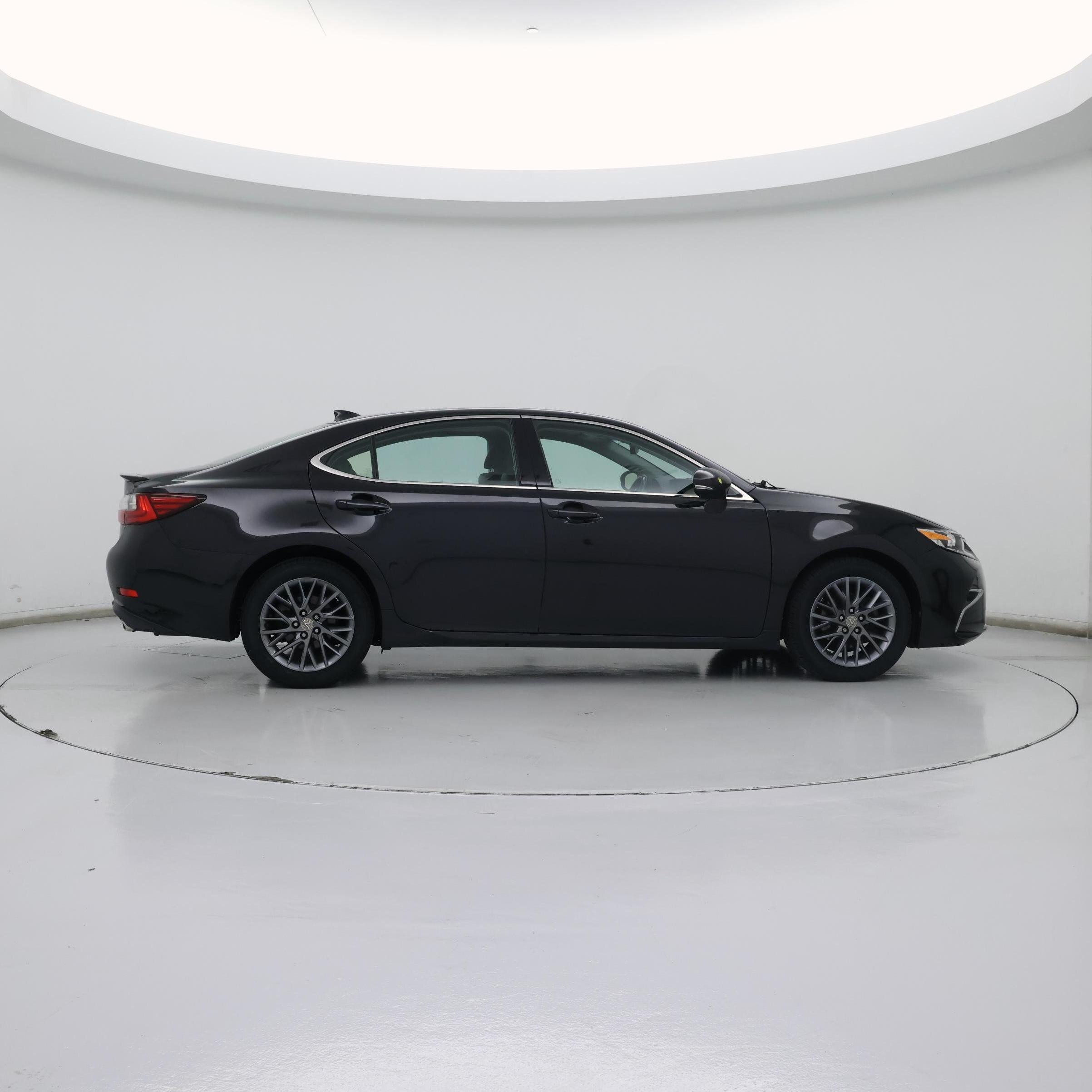 Thumbnail: 2018 Lexus ES - 7