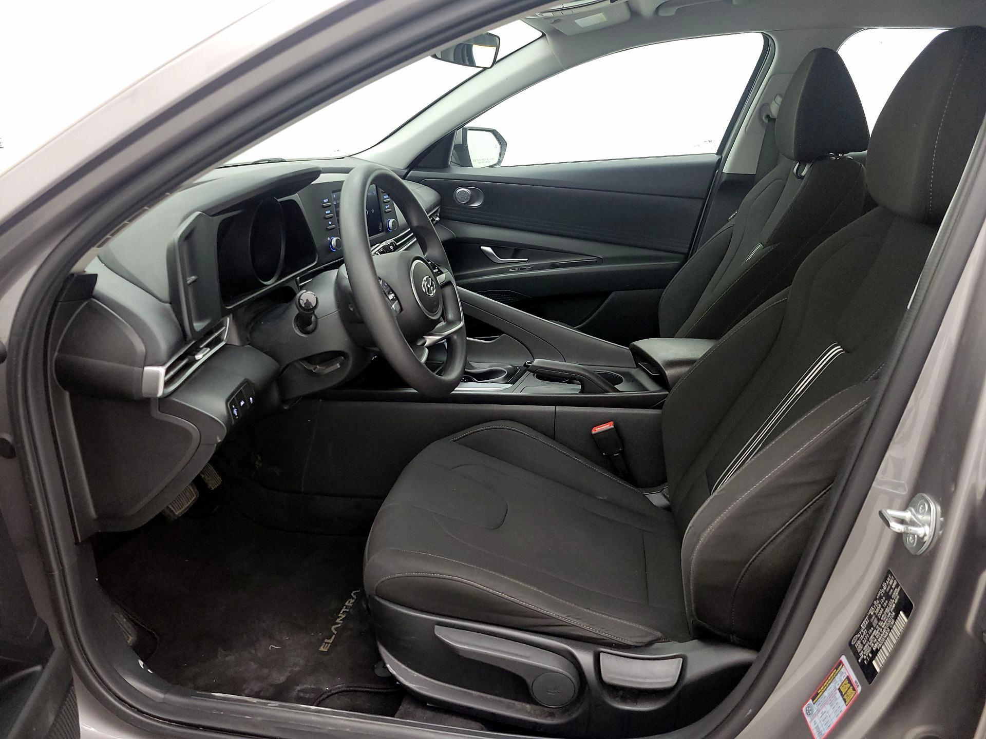 Thumbnail: 2023 Hyundai Elantra - 11
