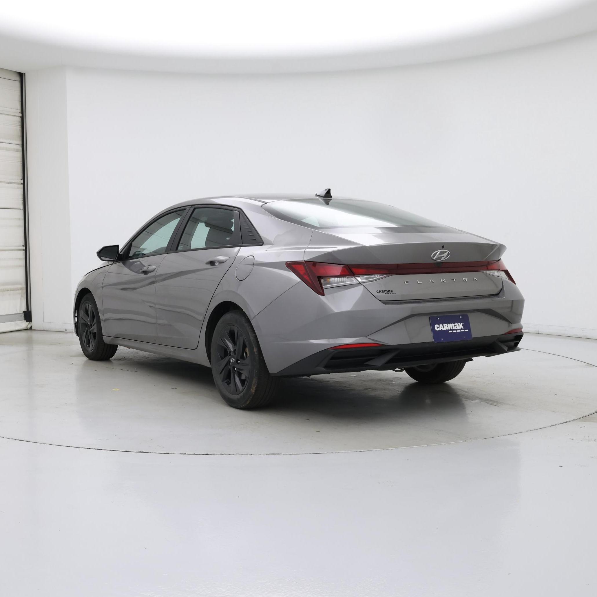 Thumbnail: 2023 Hyundai Elantra - 2