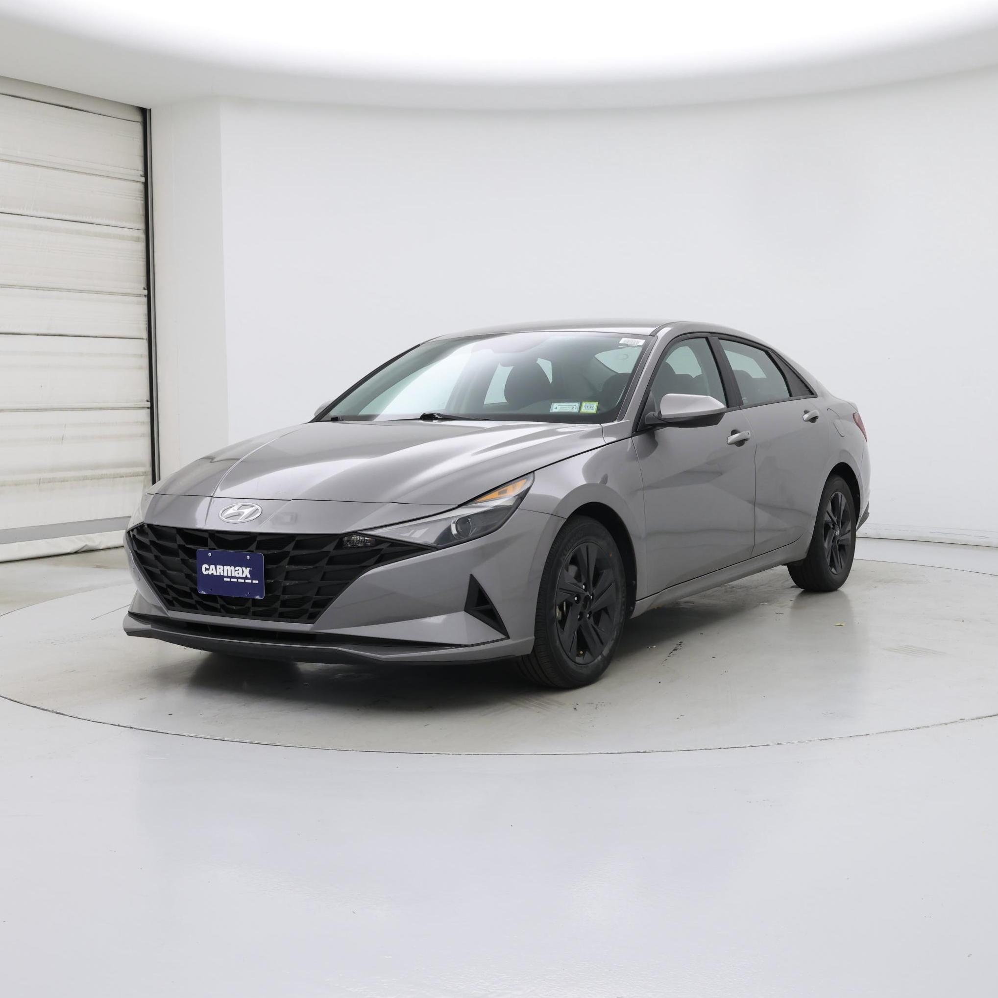 Thumbnail: 2023 Hyundai Elantra - 4