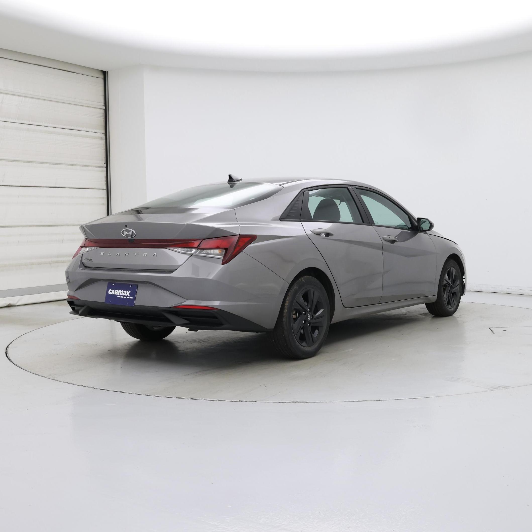 Thumbnail: 2023 Hyundai Elantra - 8