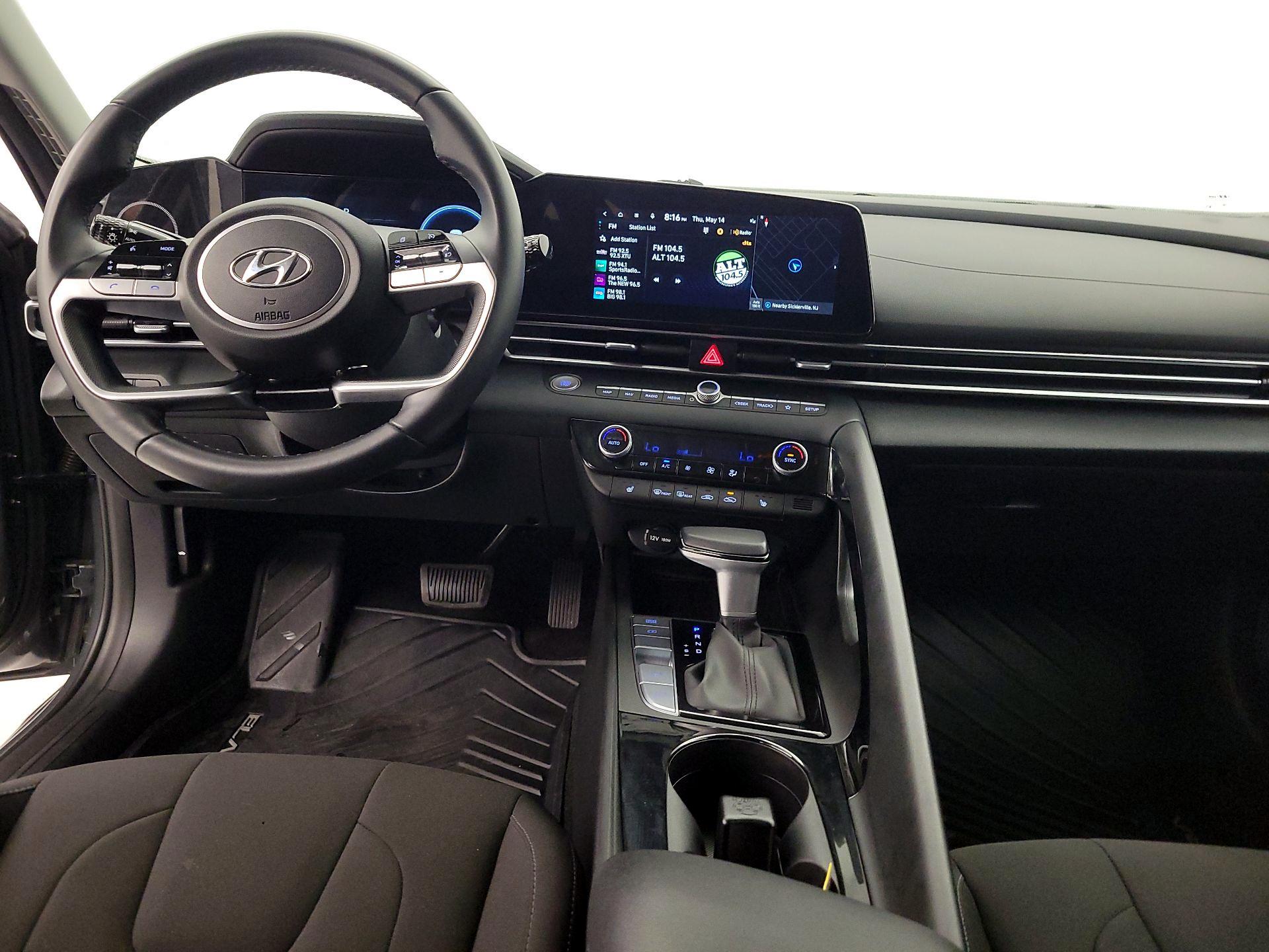 Thumbnail: 2023 Hyundai Elantra - 9