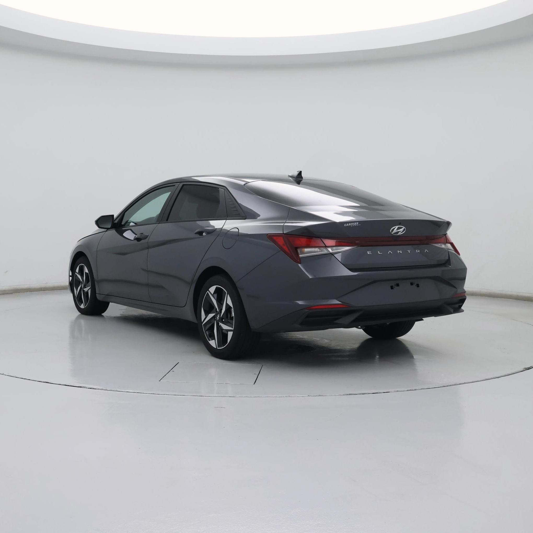 Thumbnail: 2023 Hyundai Elantra - 2