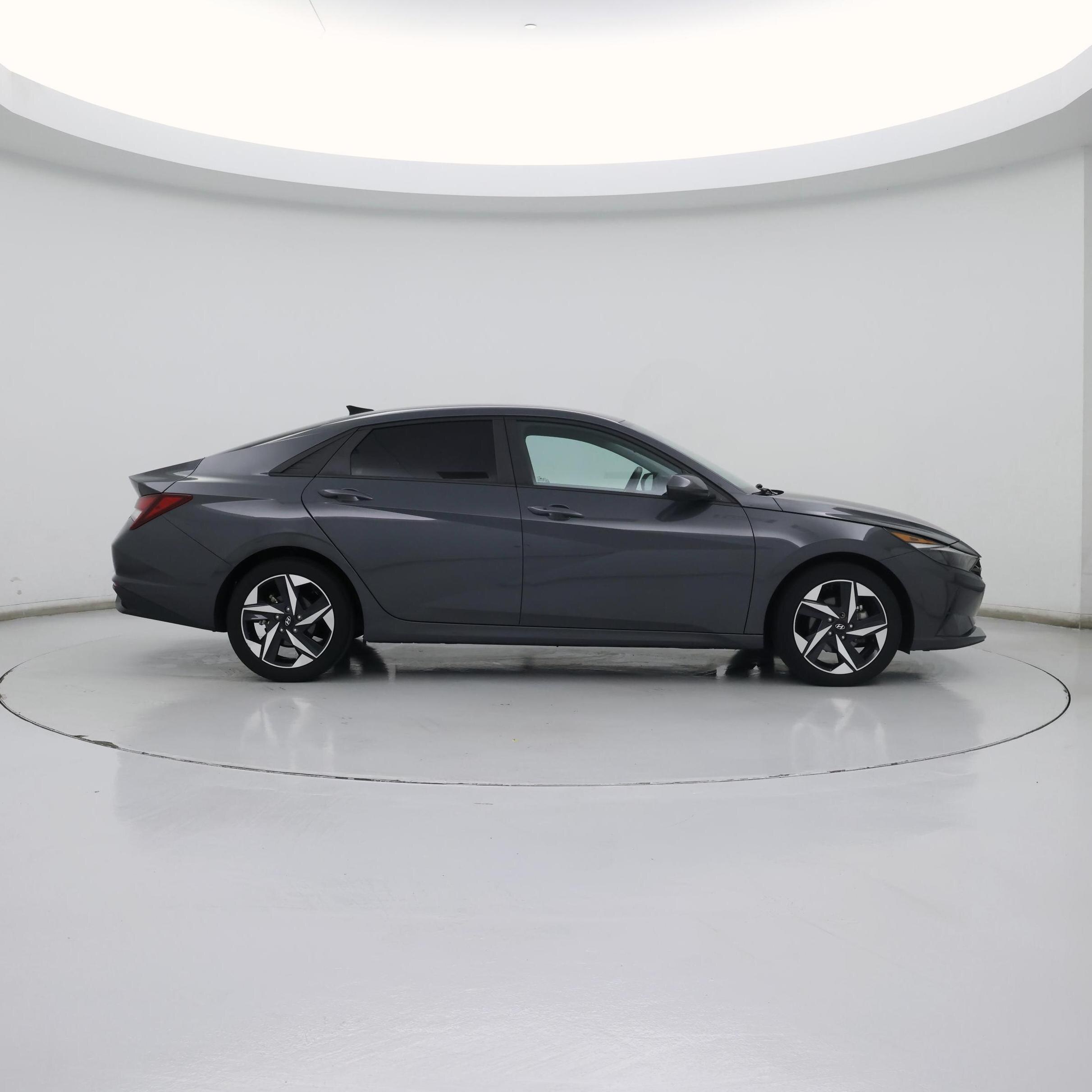 Thumbnail: 2023 Hyundai Elantra - 7