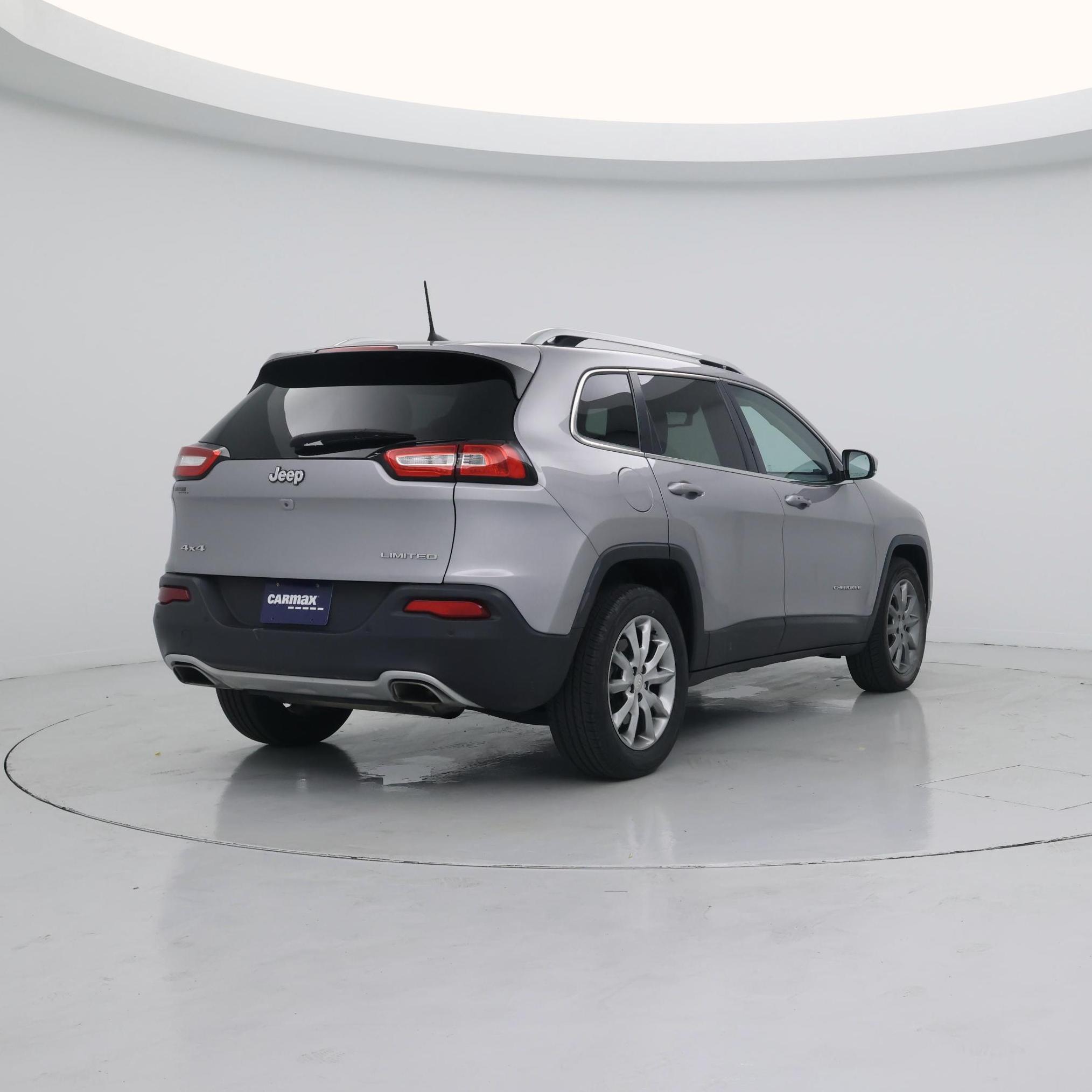 Thumbnail: 2018 Jeep Cherokee - 8