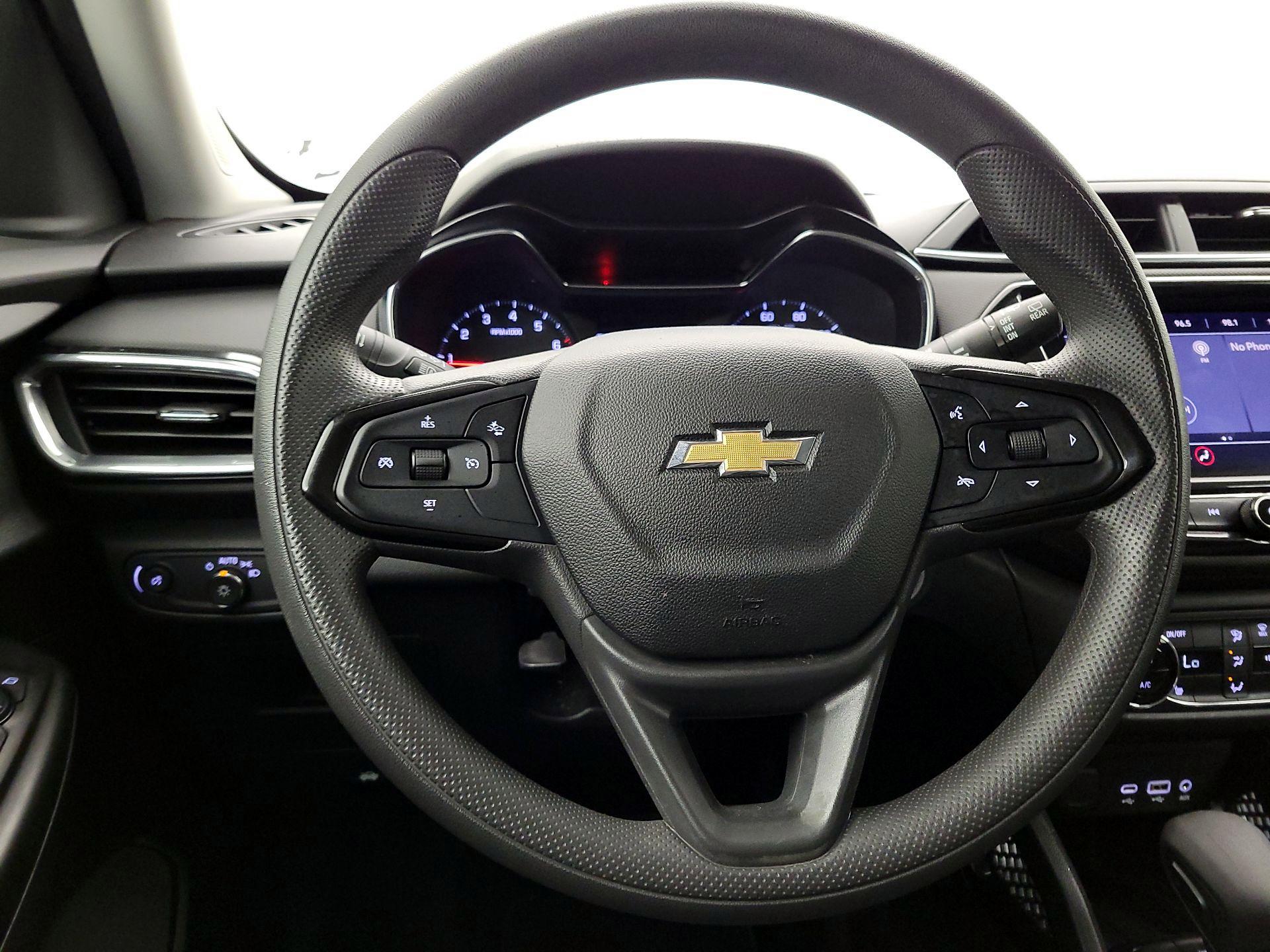 Thumbnail: 2022 Chevrolet TrailBlazer - 10