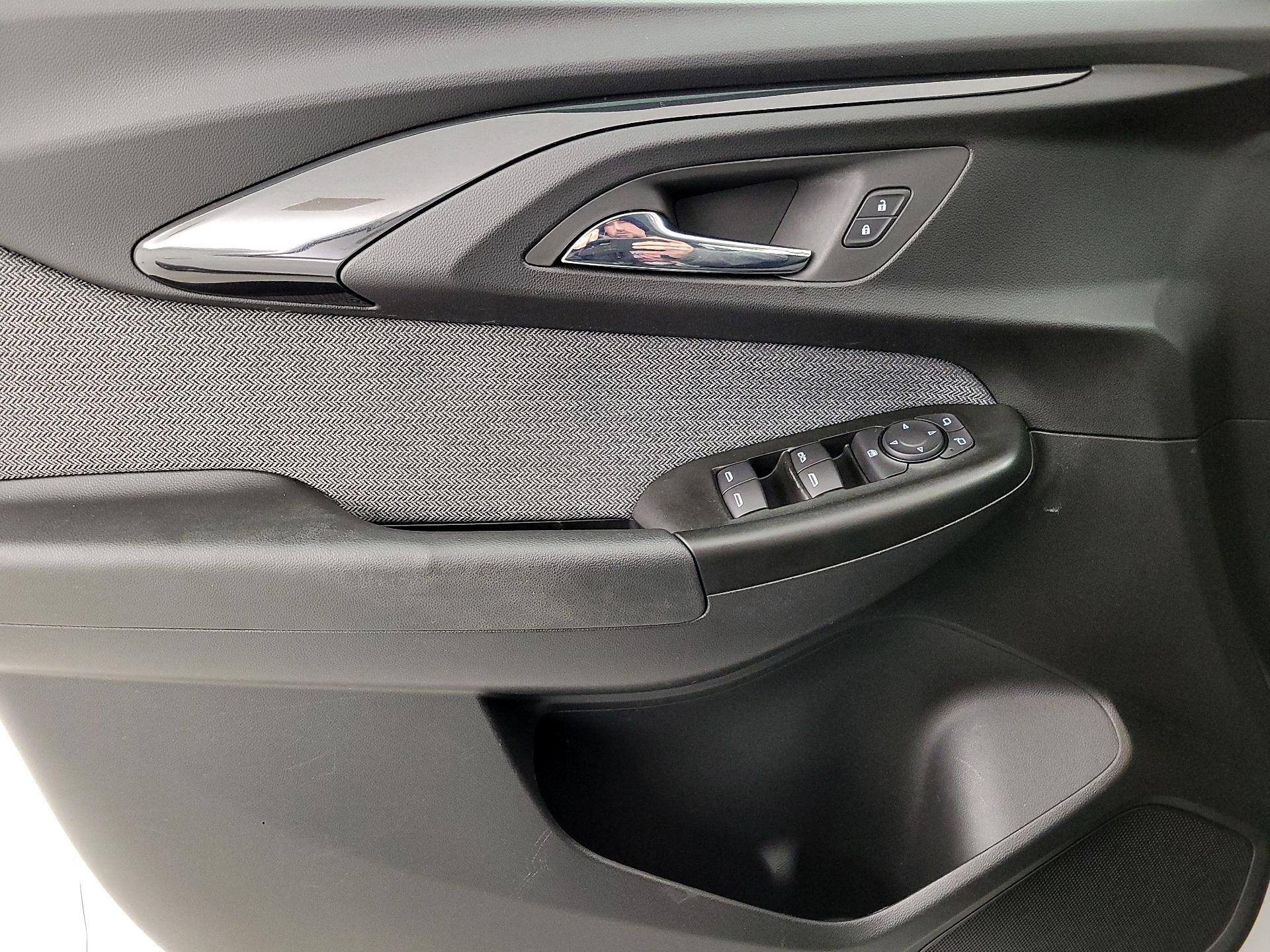 Thumbnail: 2022 Chevrolet TrailBlazer - 12