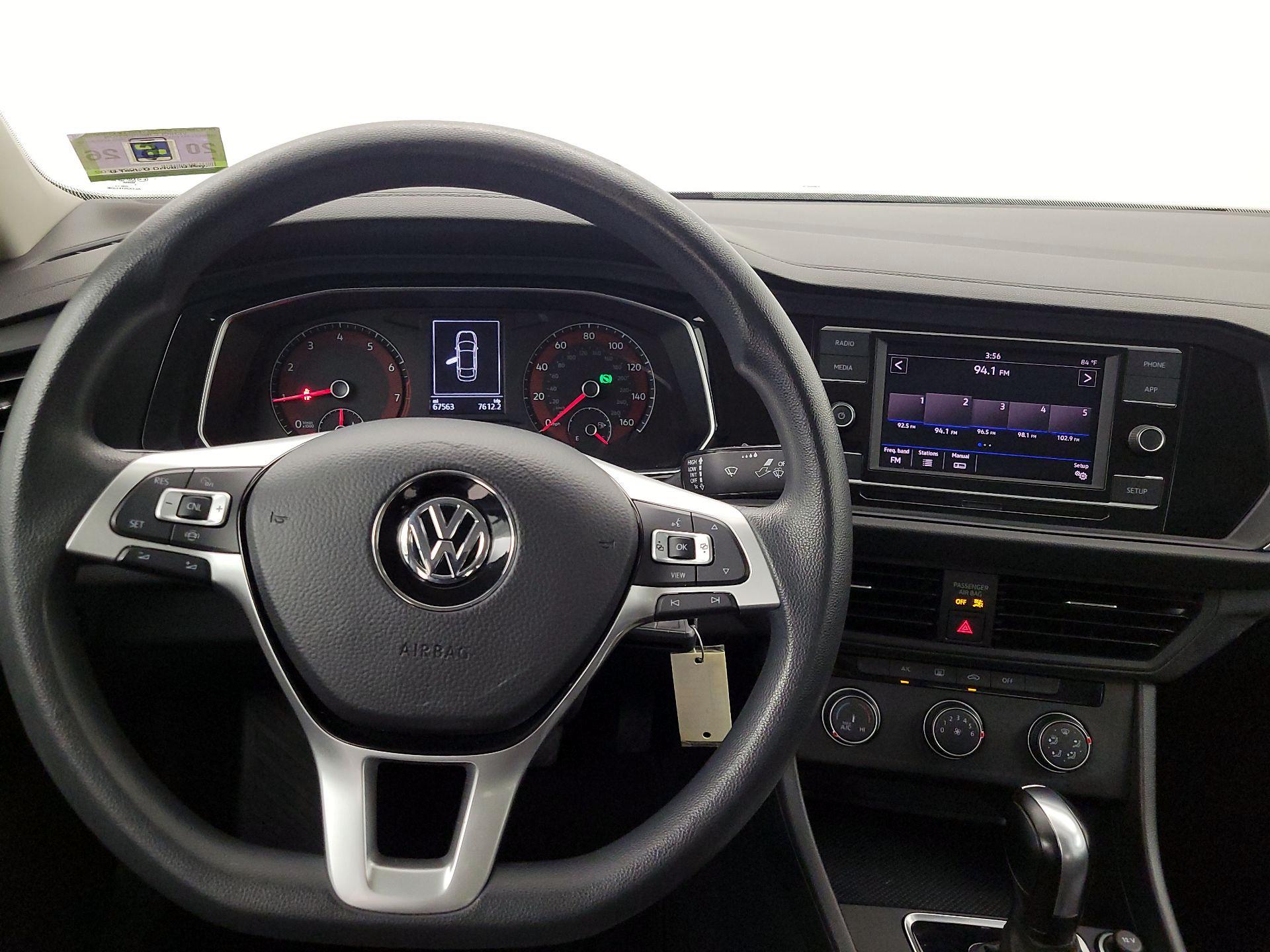 Thumbnail: 2019 Volkswagen Jetta - 10