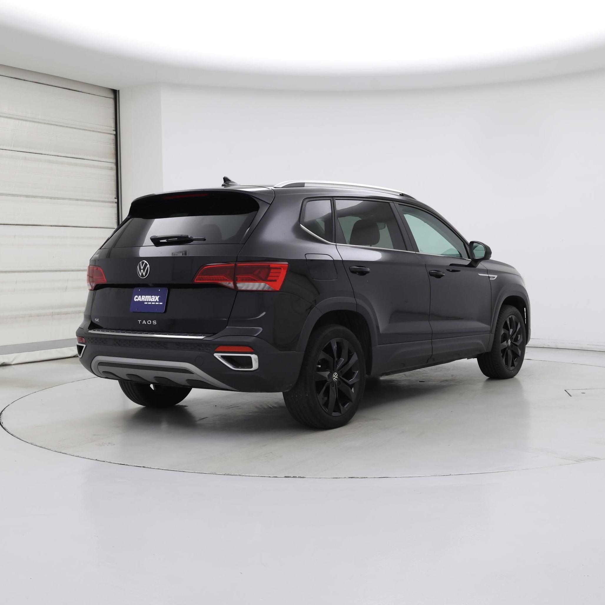 Thumbnail: 2023 Volkswagen Taos - 8