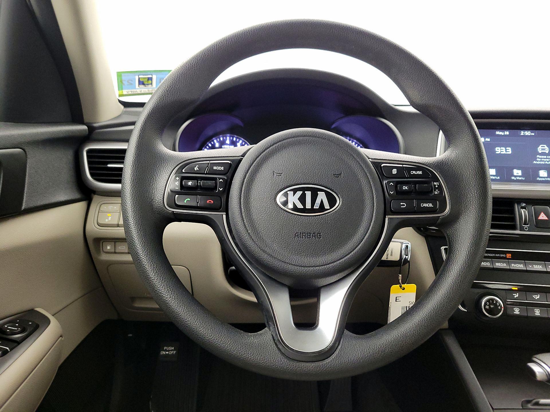 Thumbnail: 2018 Kia Optima - 10