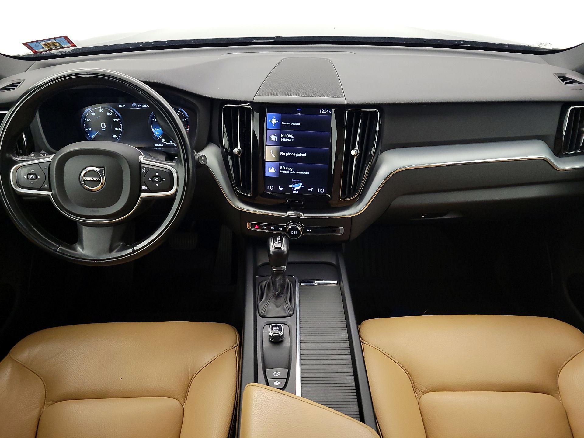 Thumbnail: 2018 Volvo XC60 - 9