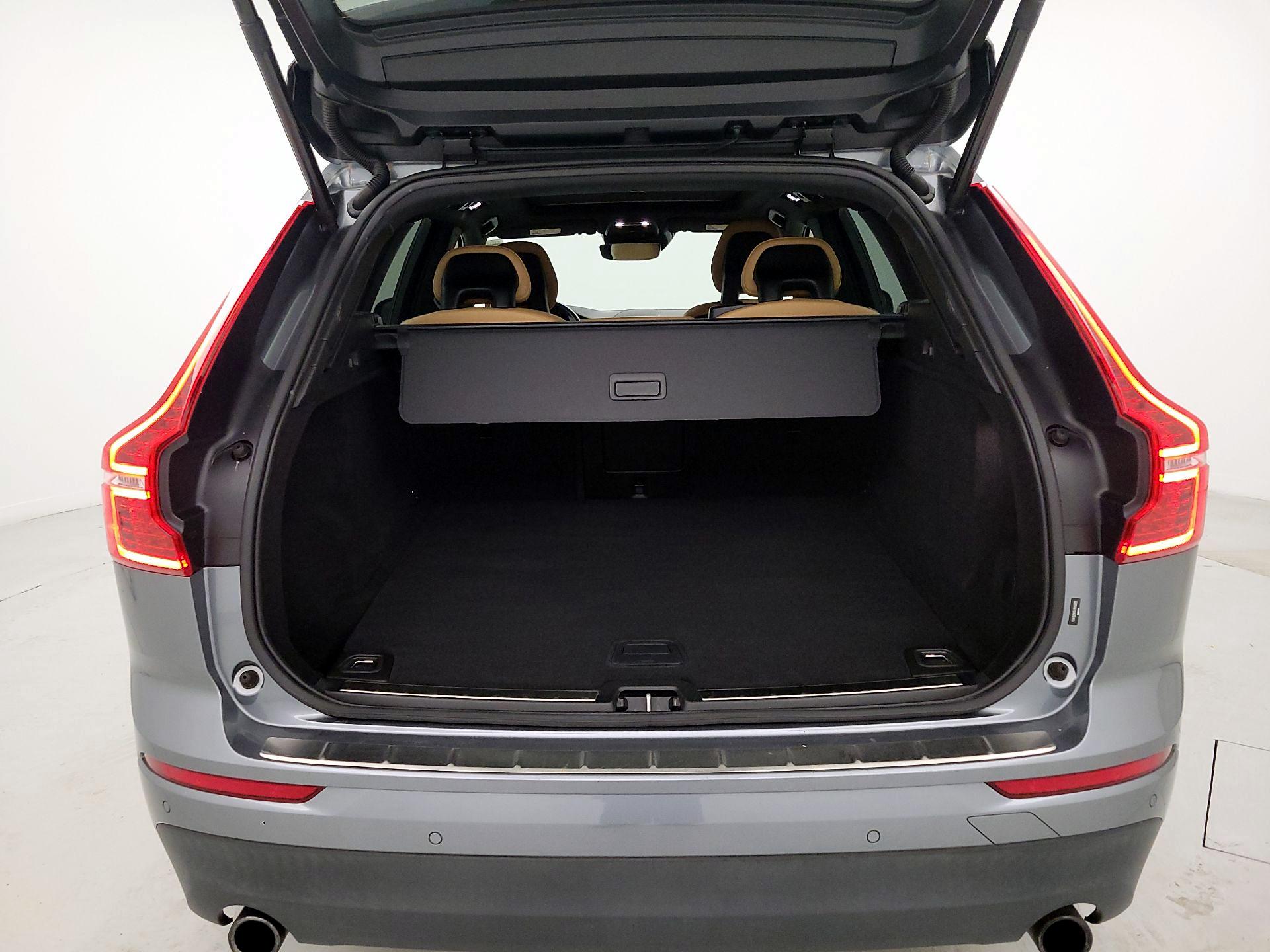 Thumbnail: 2018 Volvo XC60 - 20