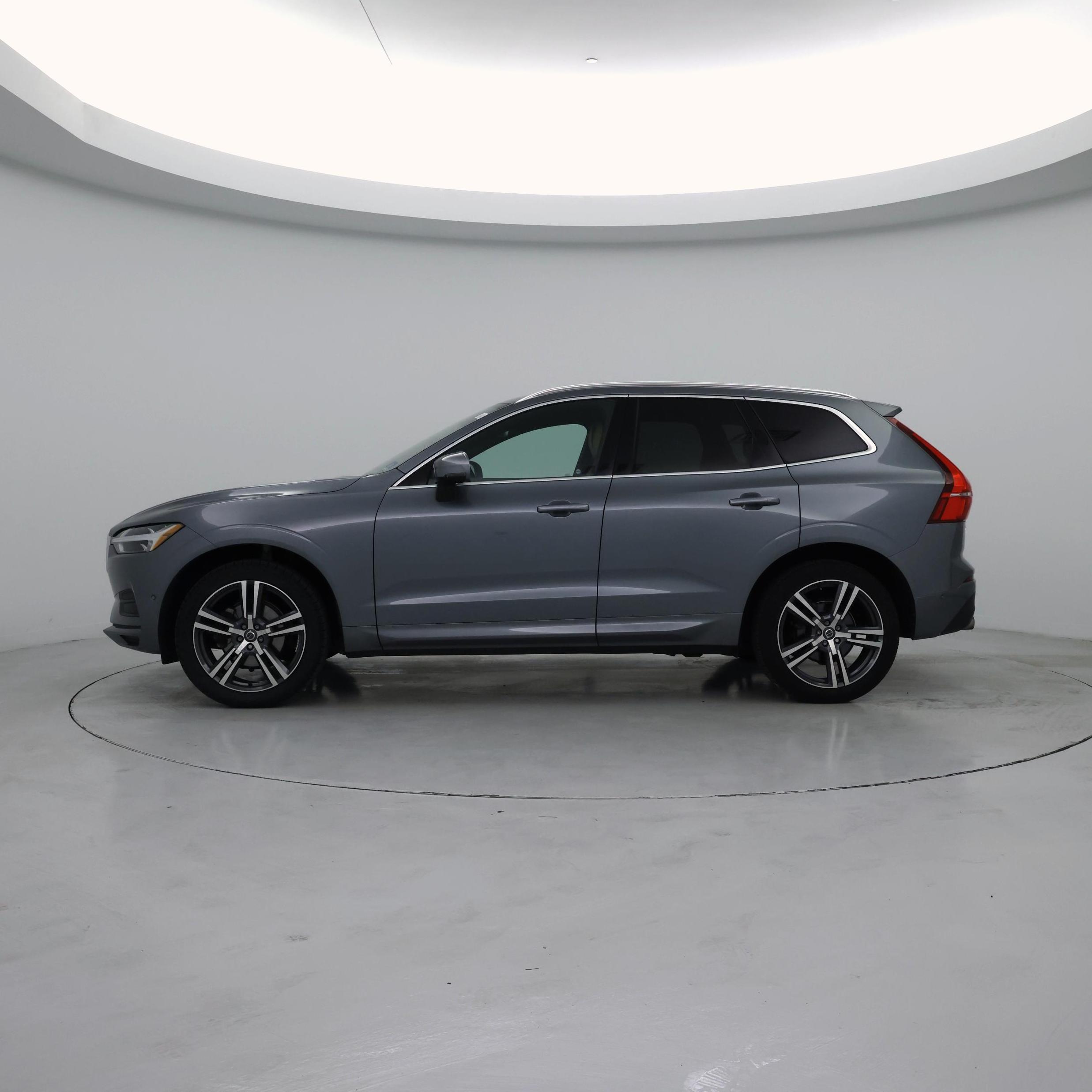 Thumbnail: 2018 Volvo XC60 - 3