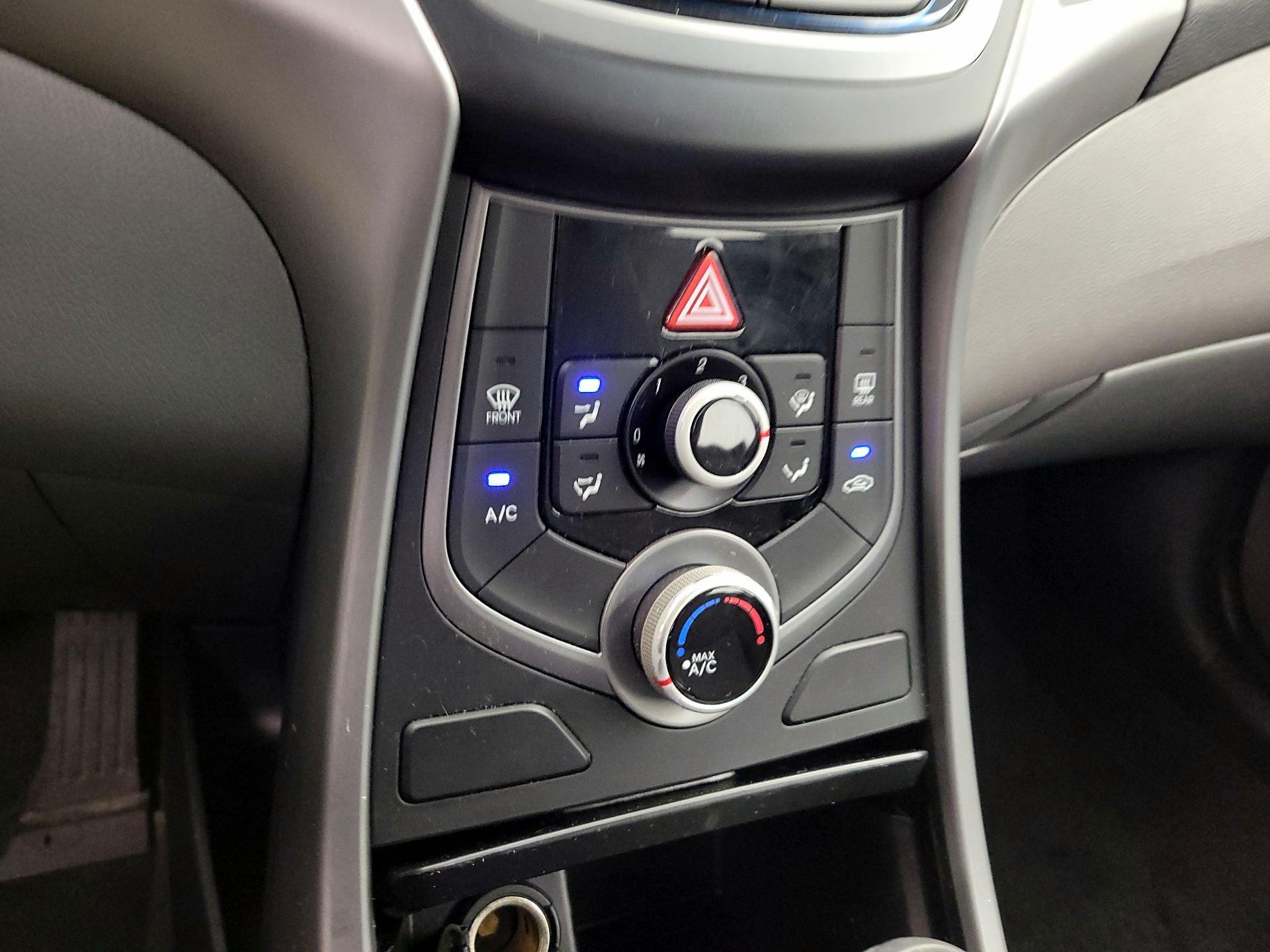 Thumbnail: 2014 Hyundai Elantra - 15