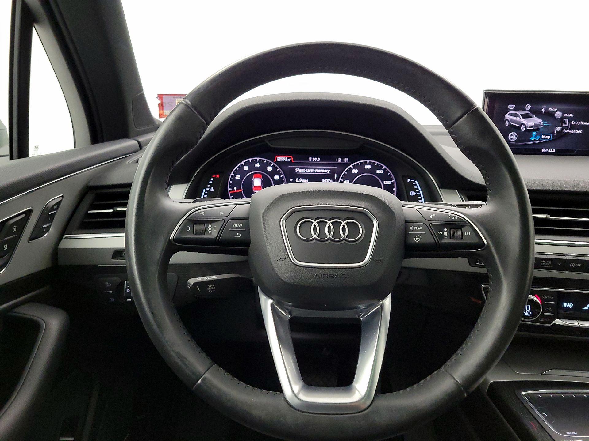 Thumbnail: 2019 Audi Q7 - 10