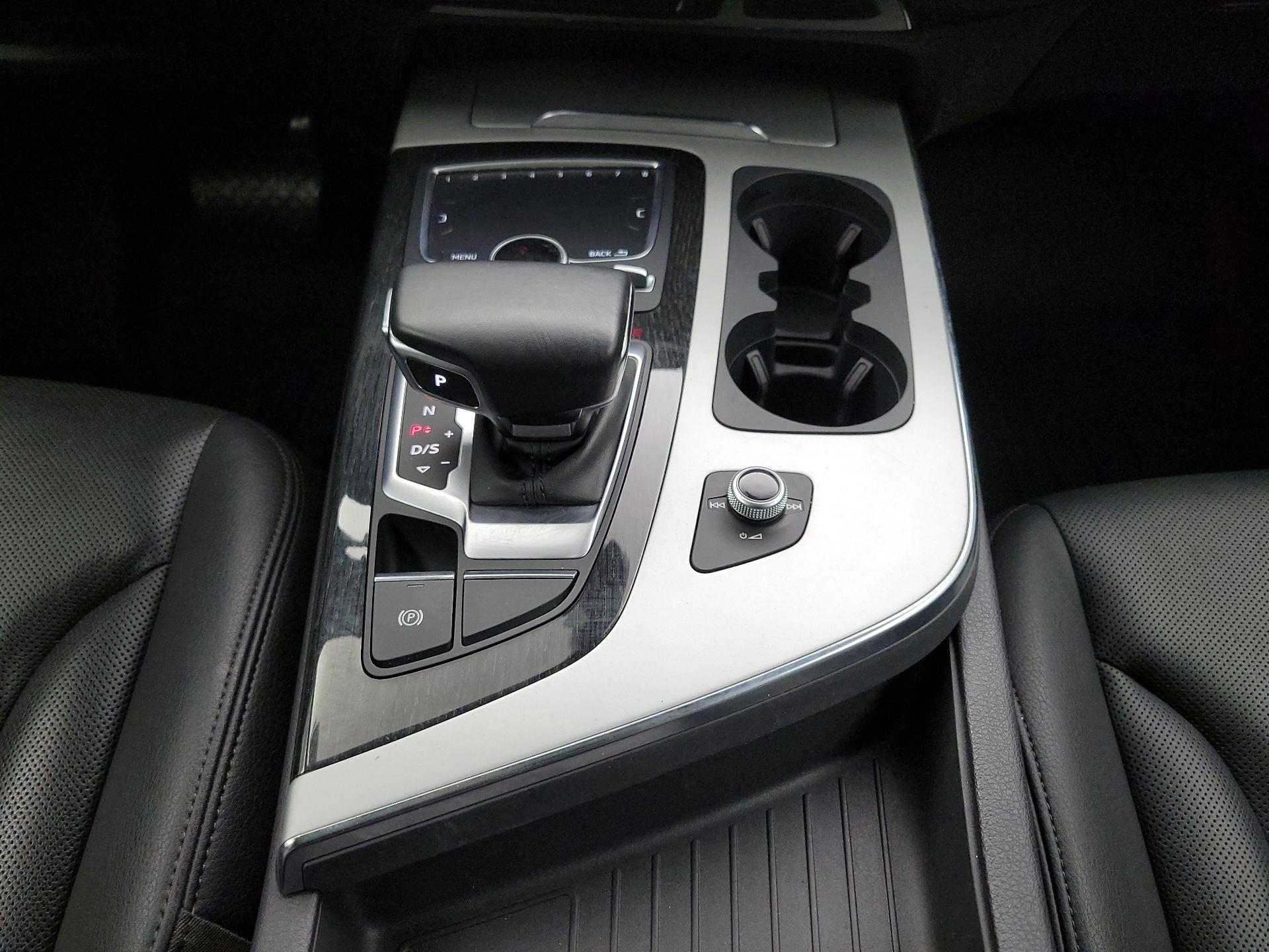 Thumbnail: 2019 Audi Q7 - 18