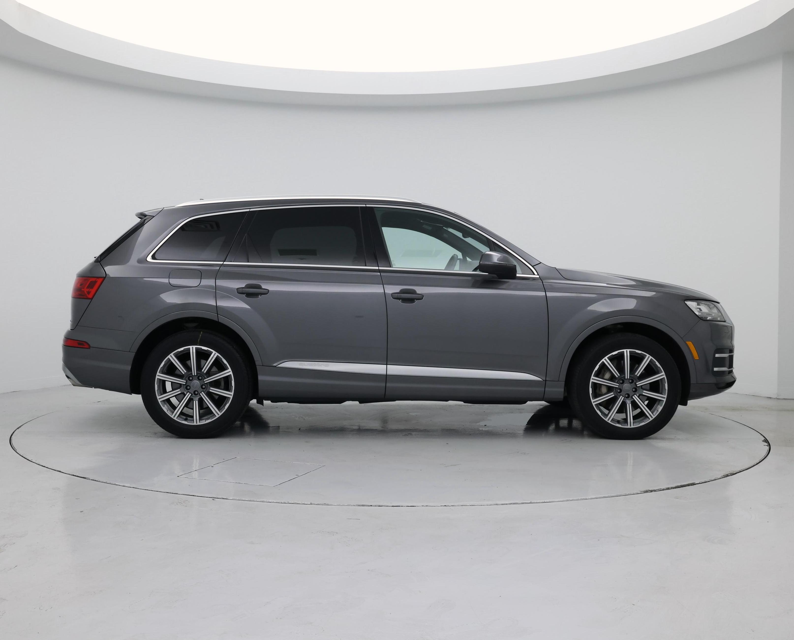 Thumbnail: 2019 Audi Q7 - 7