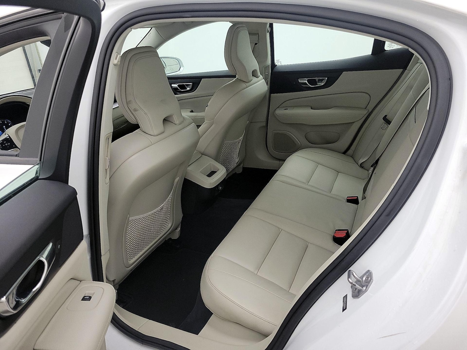 2020 Volvo S60 Momentum - Photo 21