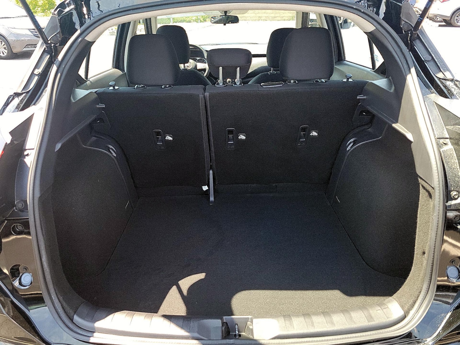 2023 Nissan Kicks S - Photo 20