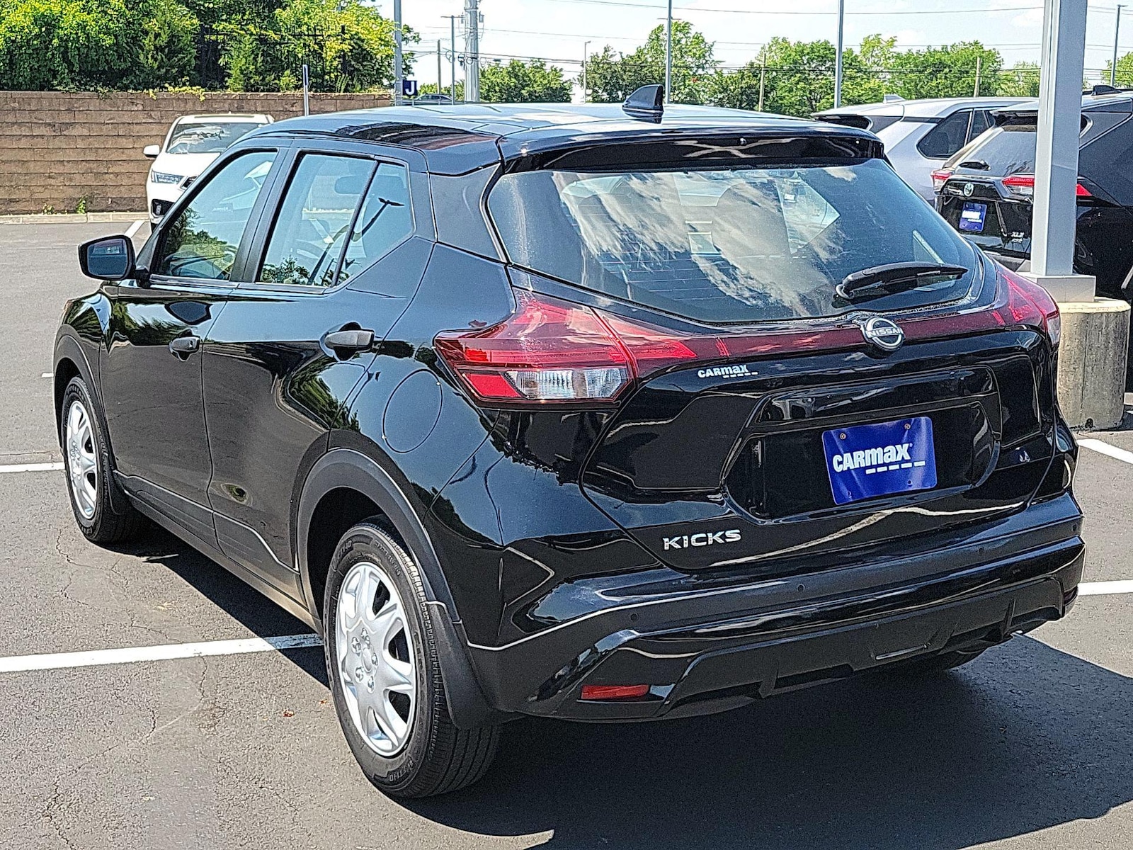 2023 Nissan Kicks S - Photo 8