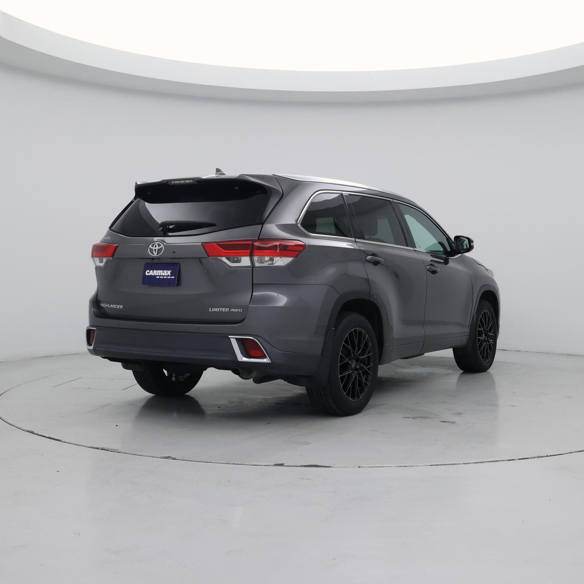 Thumbnail: 2018 Toyota Highlander - 8