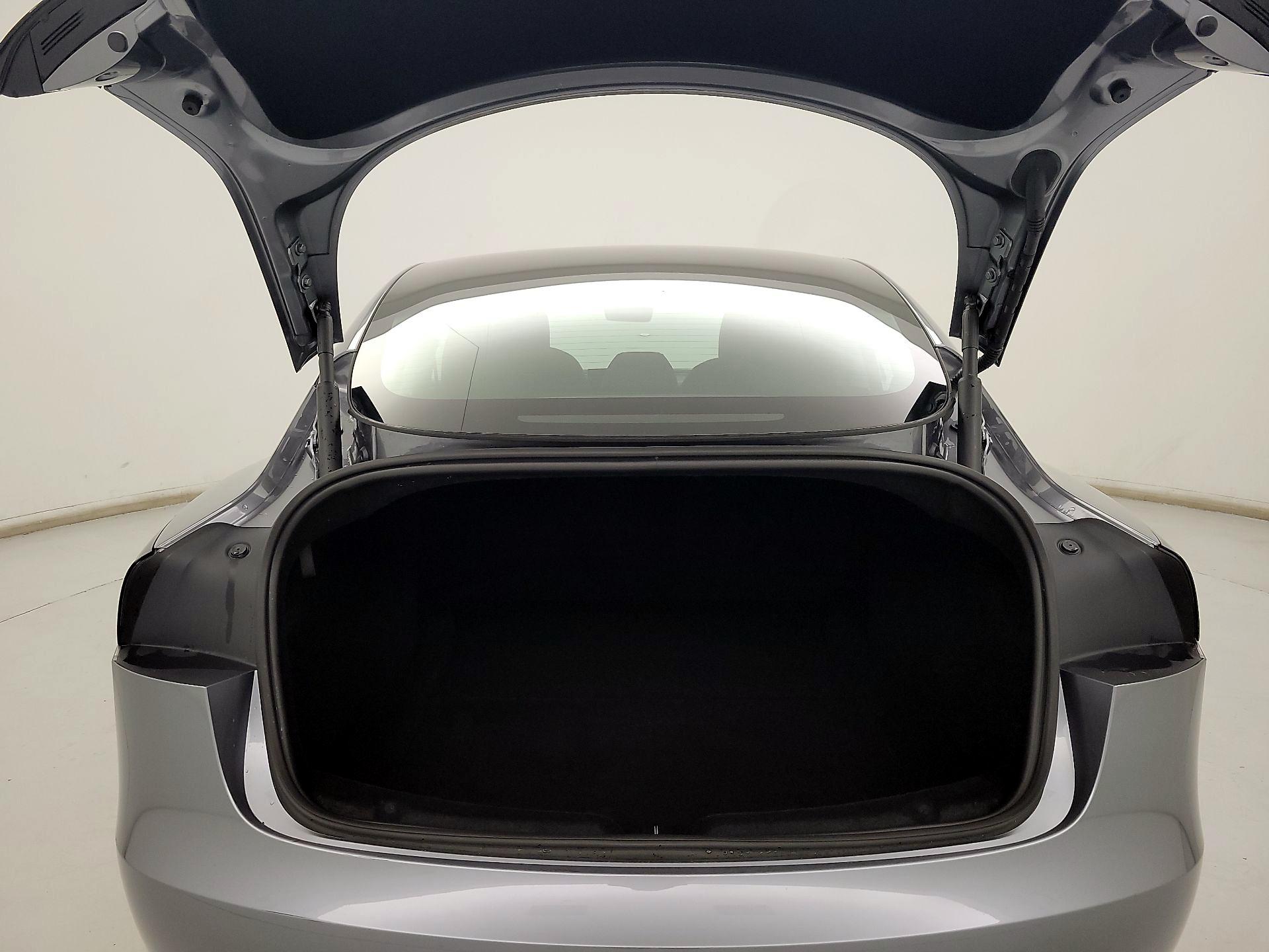 Thumbnail: 2025 Tesla Model 3 - 20