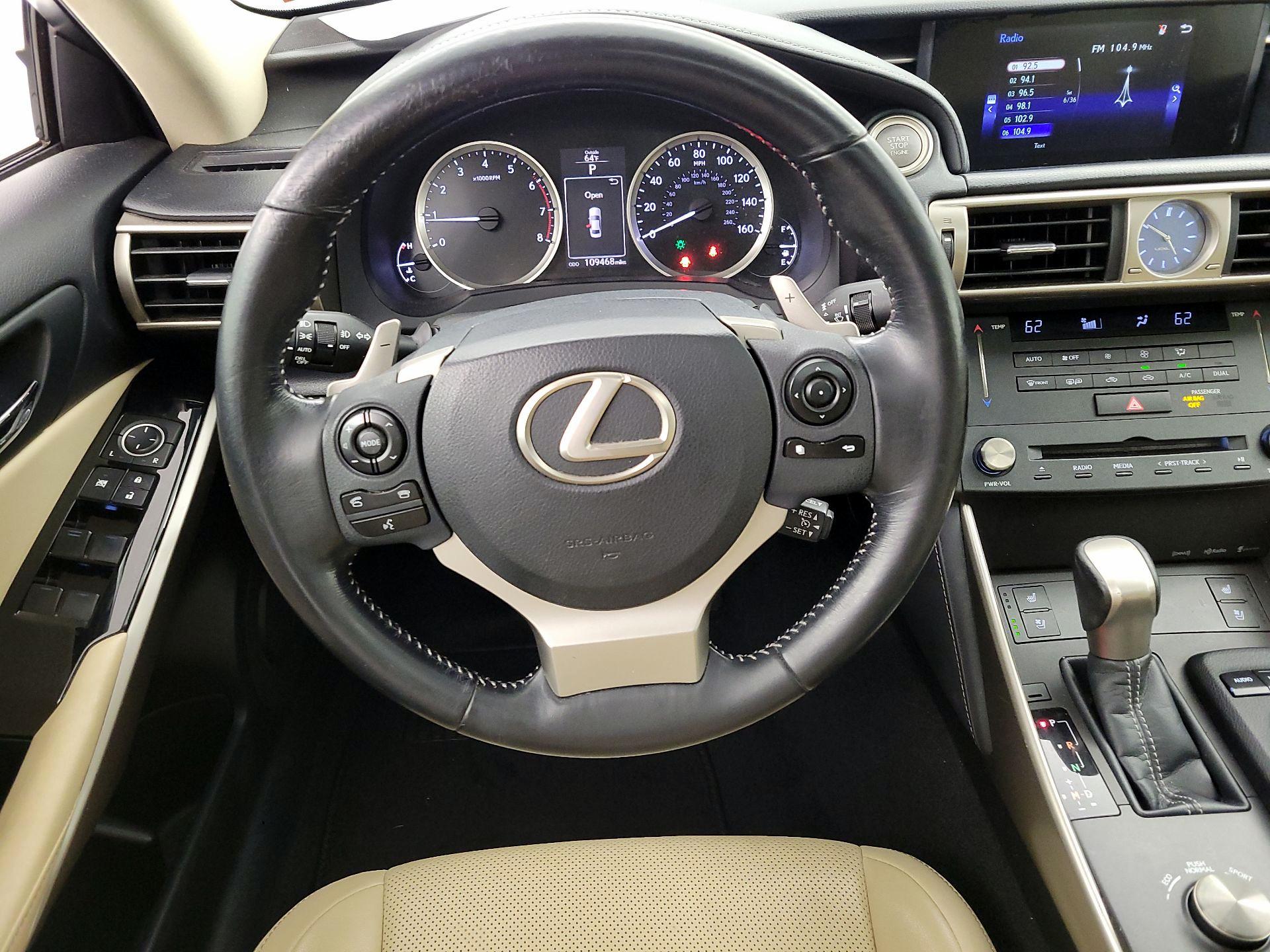 Thumbnail: 2016 Lexus IS - 10