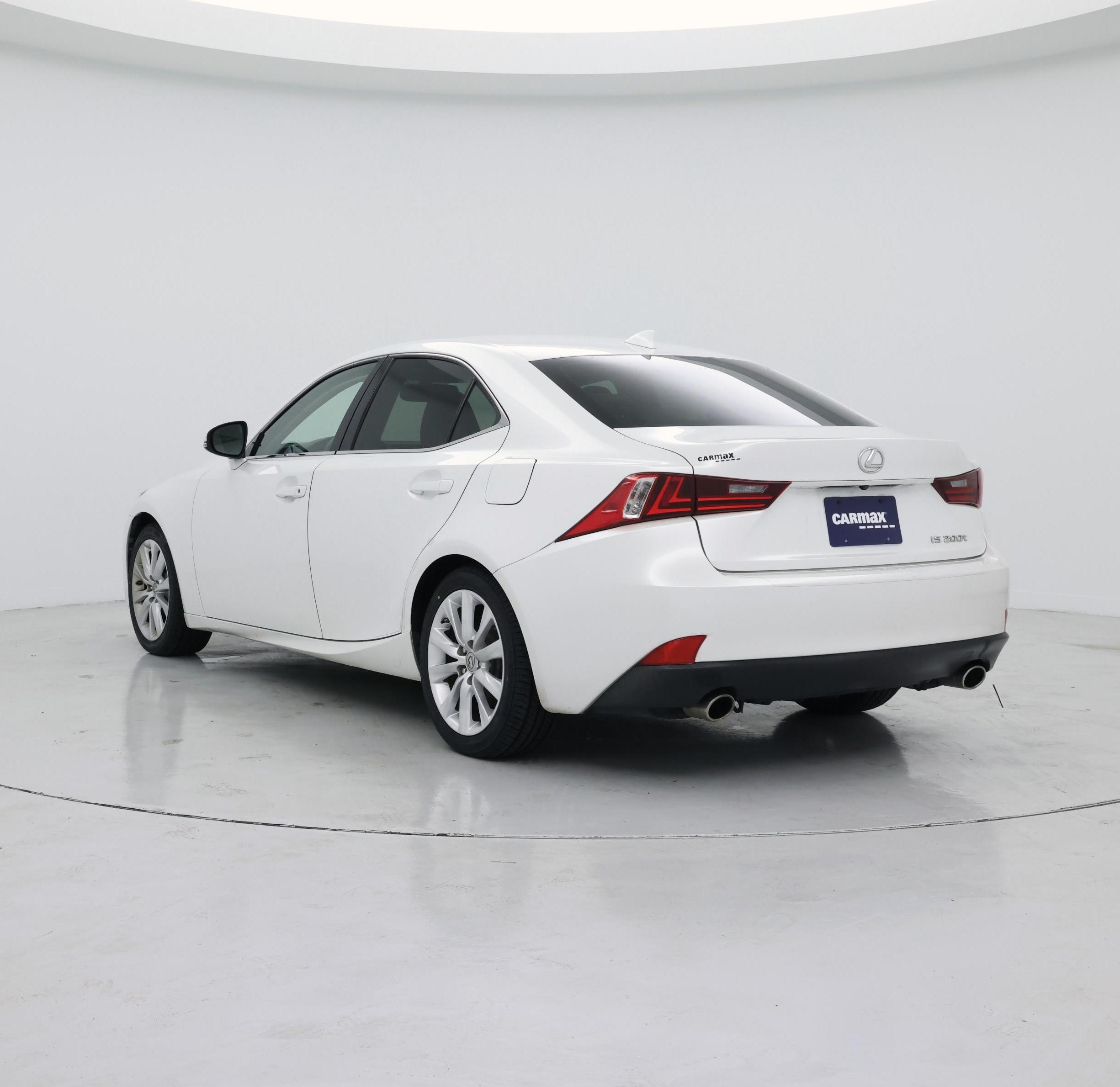 Thumbnail: 2016 Lexus IS - 2