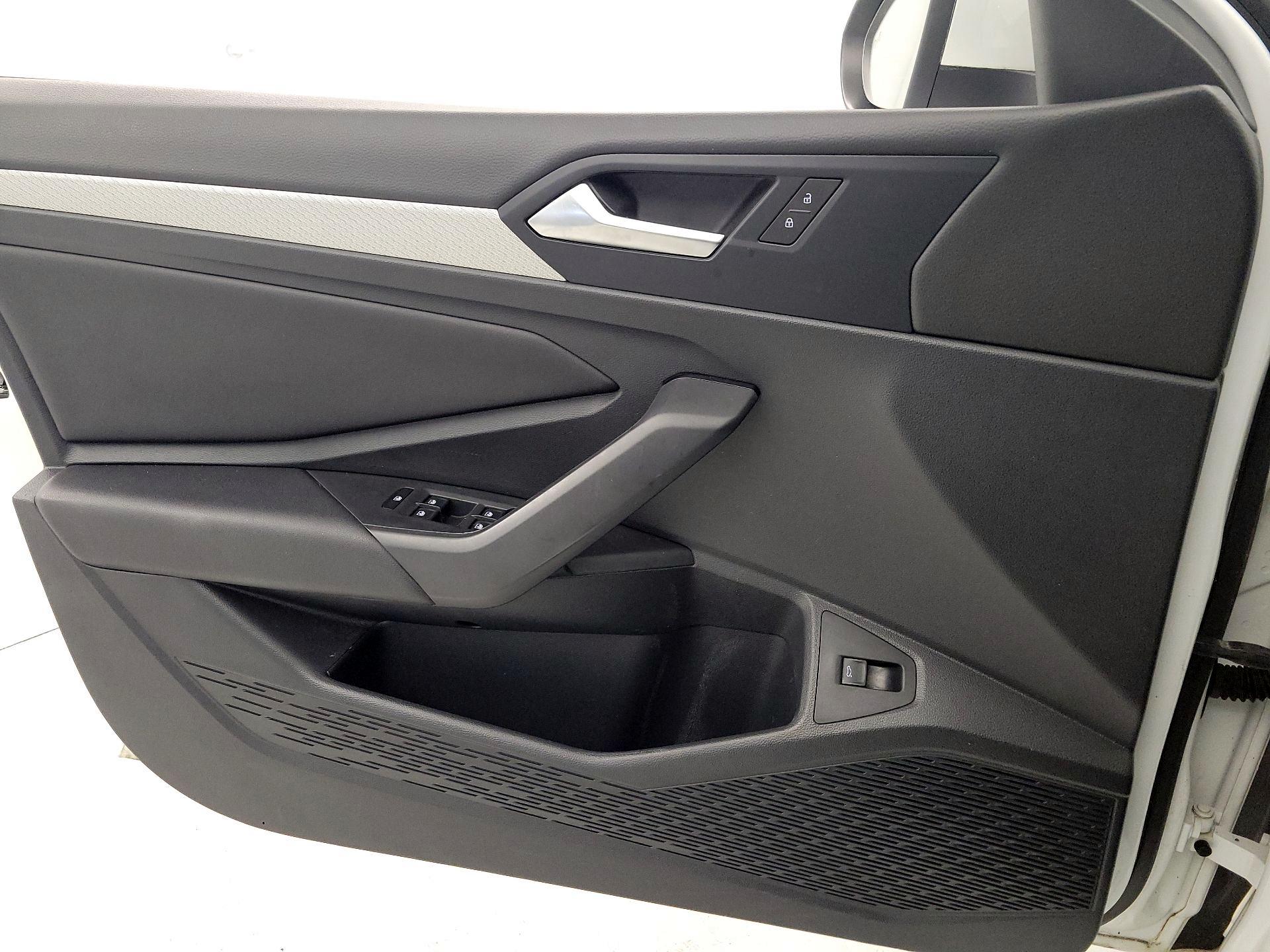 Thumbnail: 2019 Volkswagen Jetta - 12